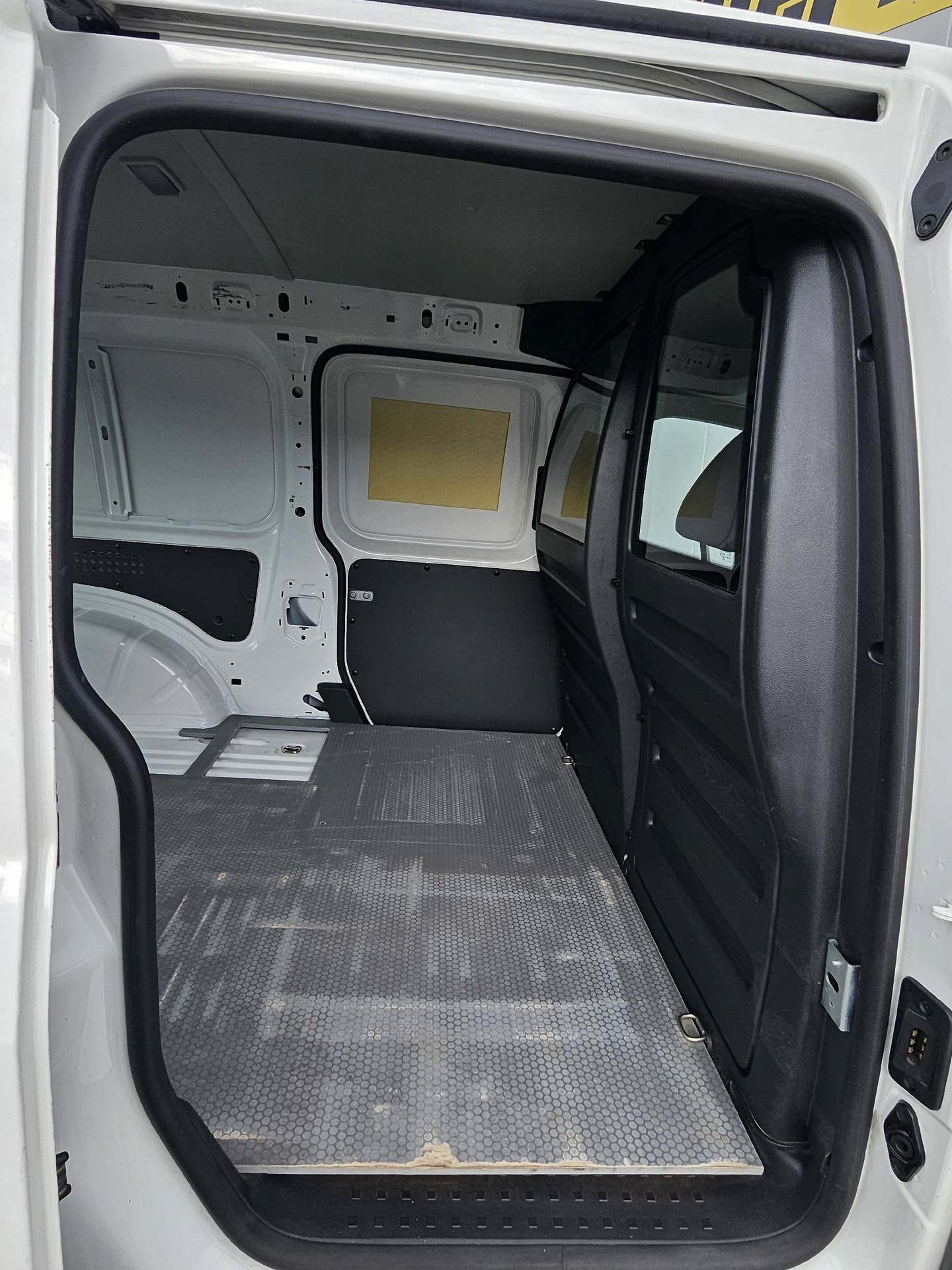 VW Caddy Maxi Kaw. 2.0 TDI 122 BMT 4motion * Klima * Anhängerkupplung * Navi *-image-12