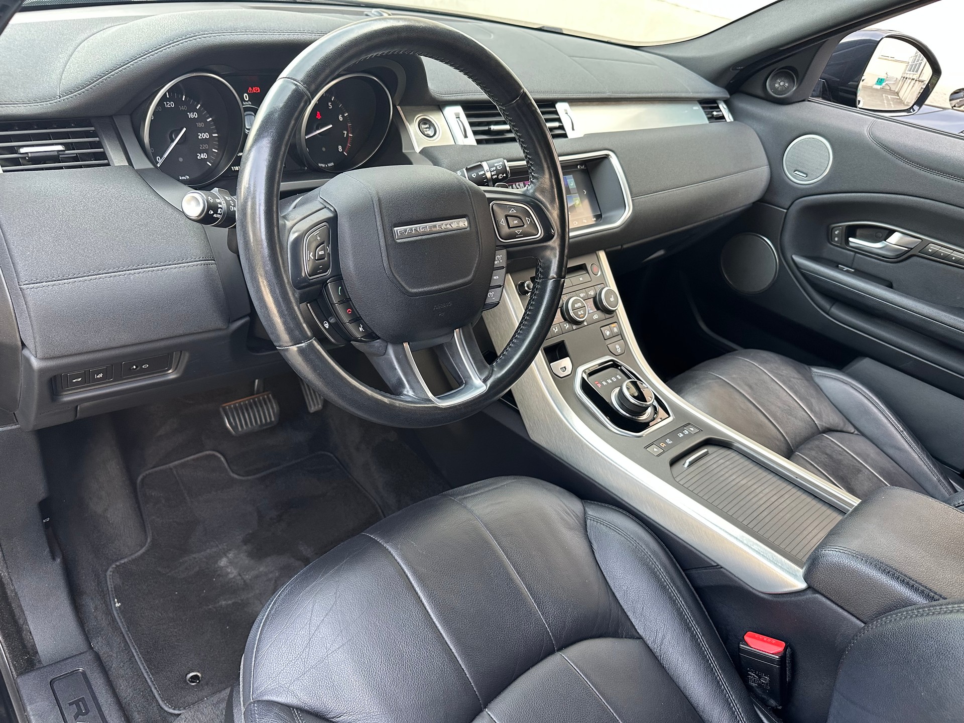 LAND ROVER Range Rover Evoque 2.0 Si4 SE AT9-image-9