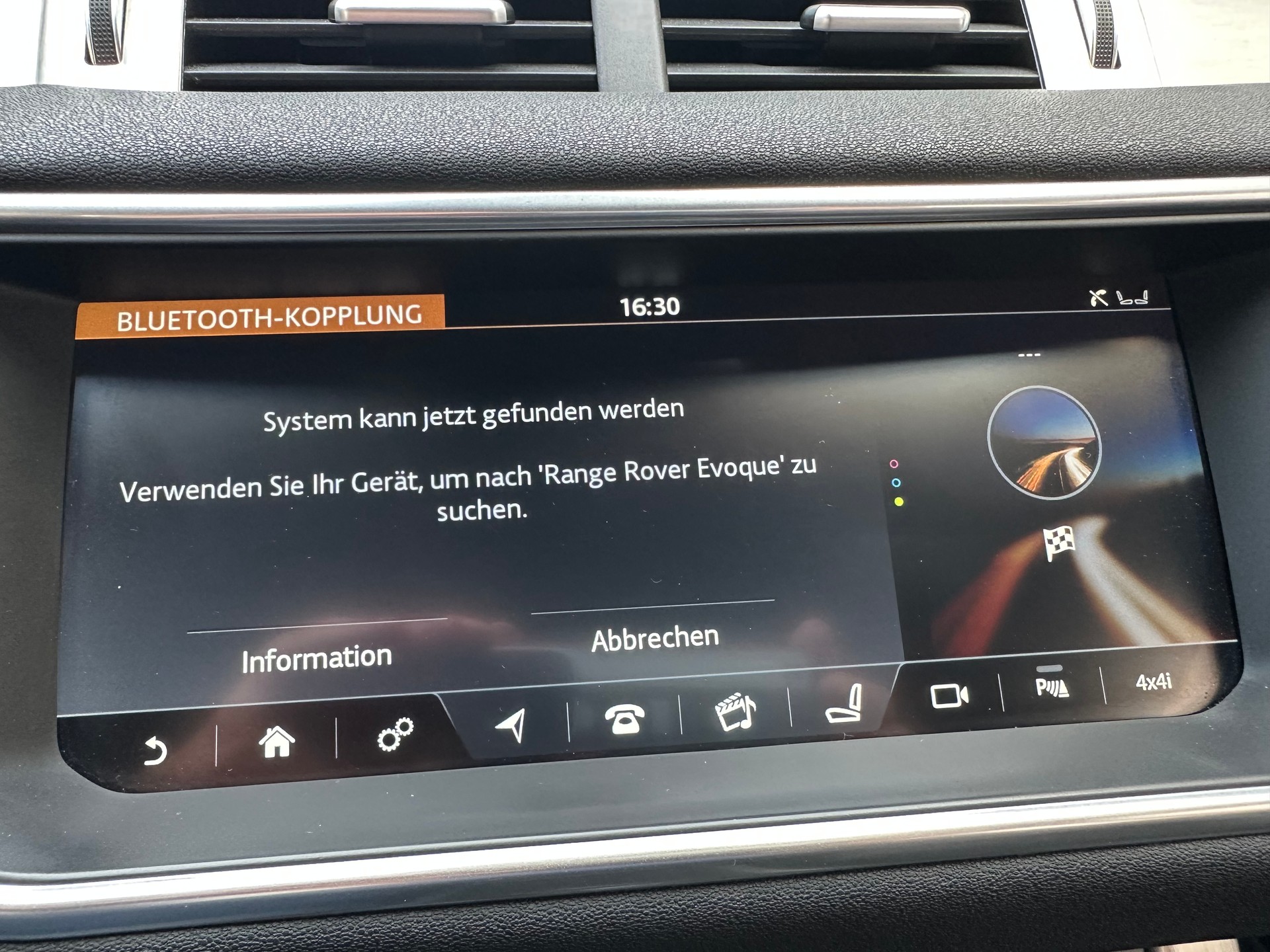LAND ROVER Range Rover Evoque 2.0 Si4 SE AT9-image-26