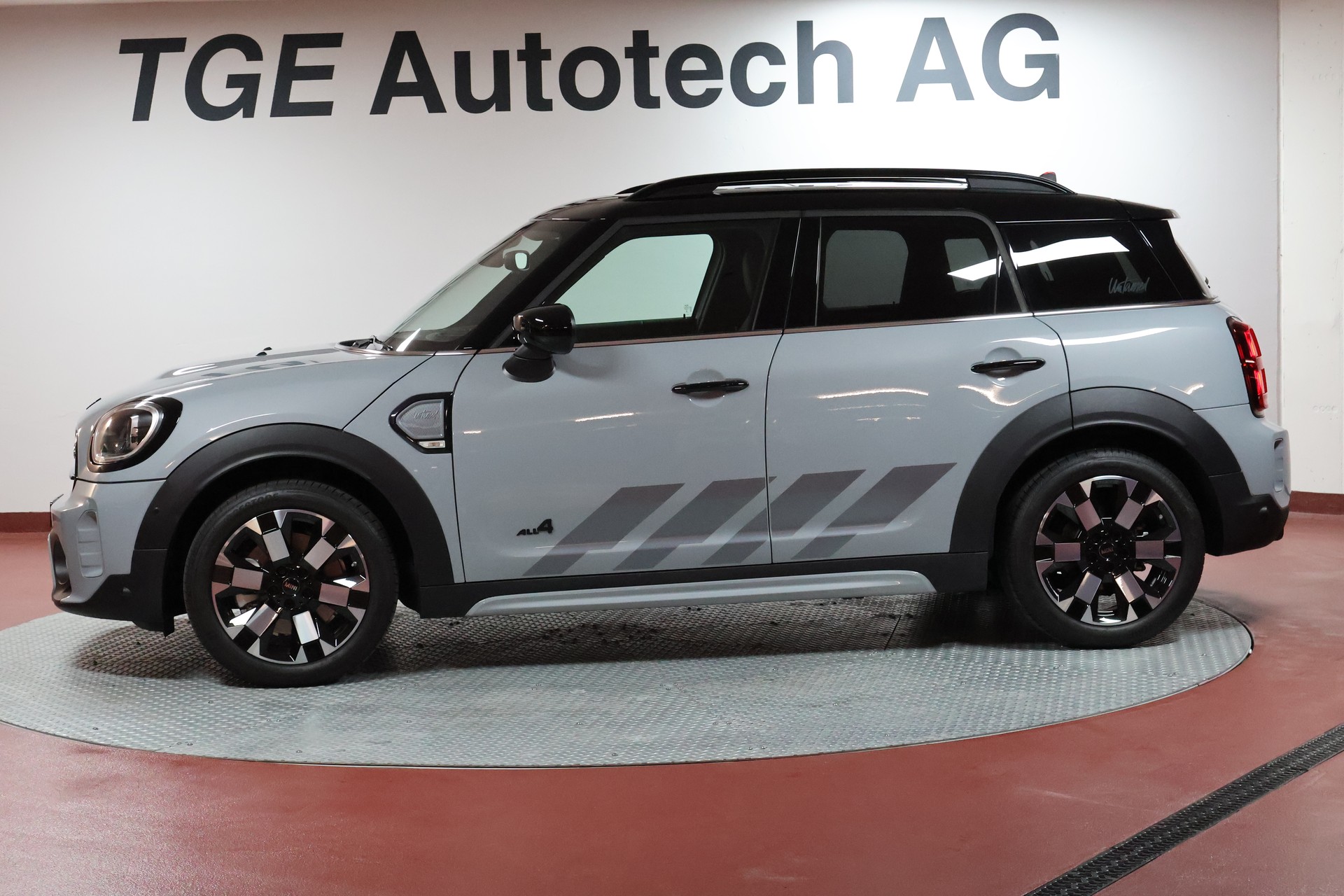 MINI Countryman Cooper S Untamed Edition ALL4 Steptronic-image-3