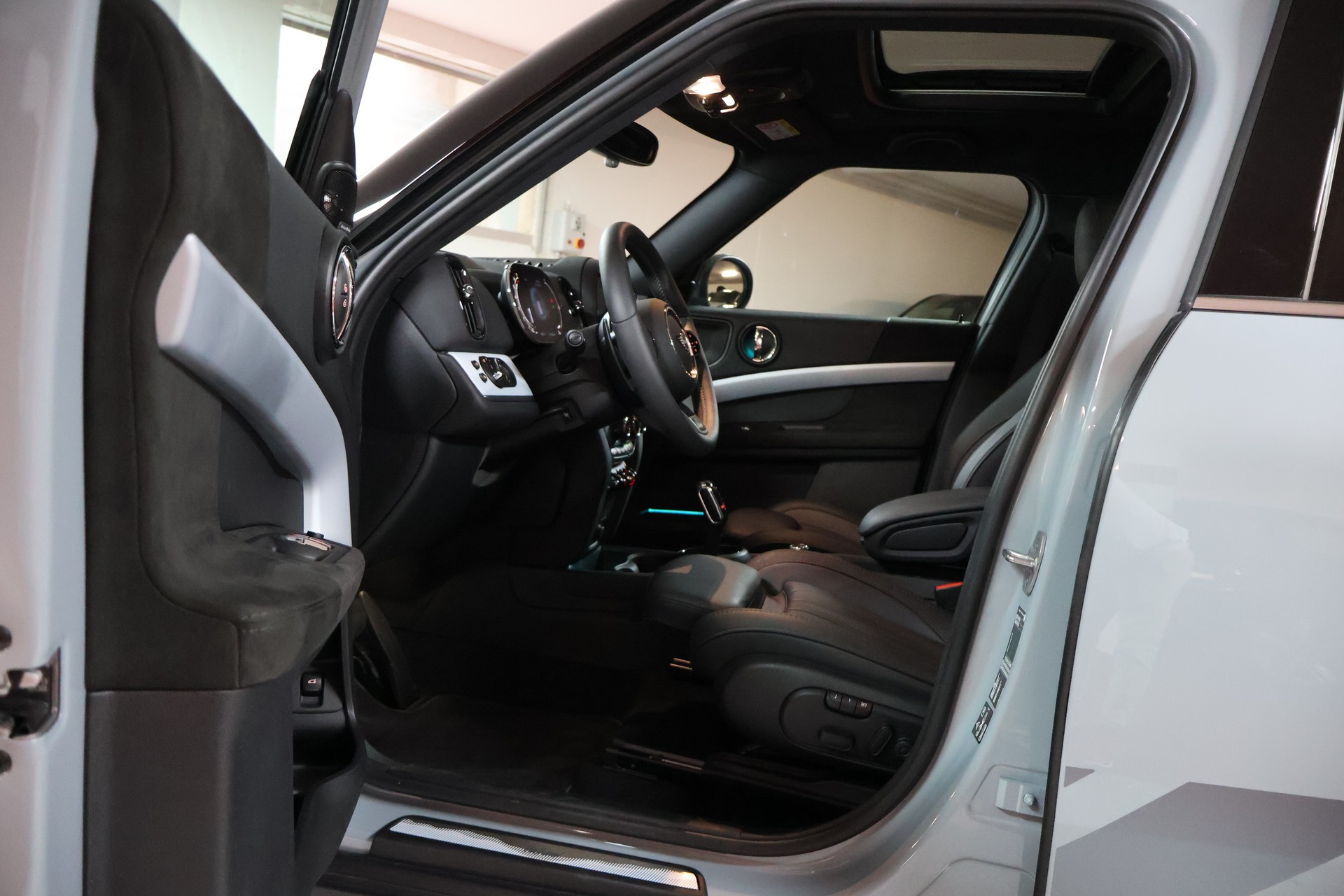 MINI Countryman Cooper S Untamed Edition ALL4 Steptronic-image-7