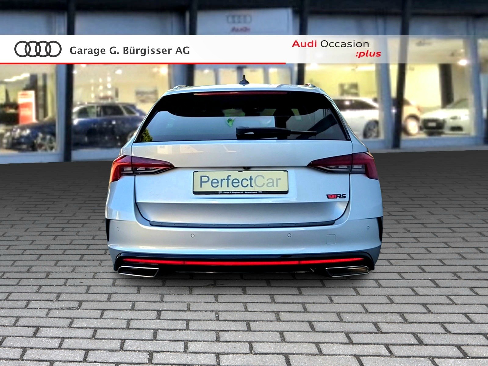 SKODA Octavia Combi 2.0 TDI DSG RS 4x4 Brilliant Silber Metallic-image-4