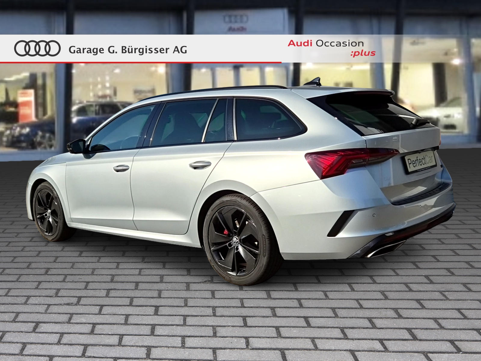 SKODA Octavia Combi 2.0 TDI DSG RS 4x4 Brilliant Silber Metallic-image-3