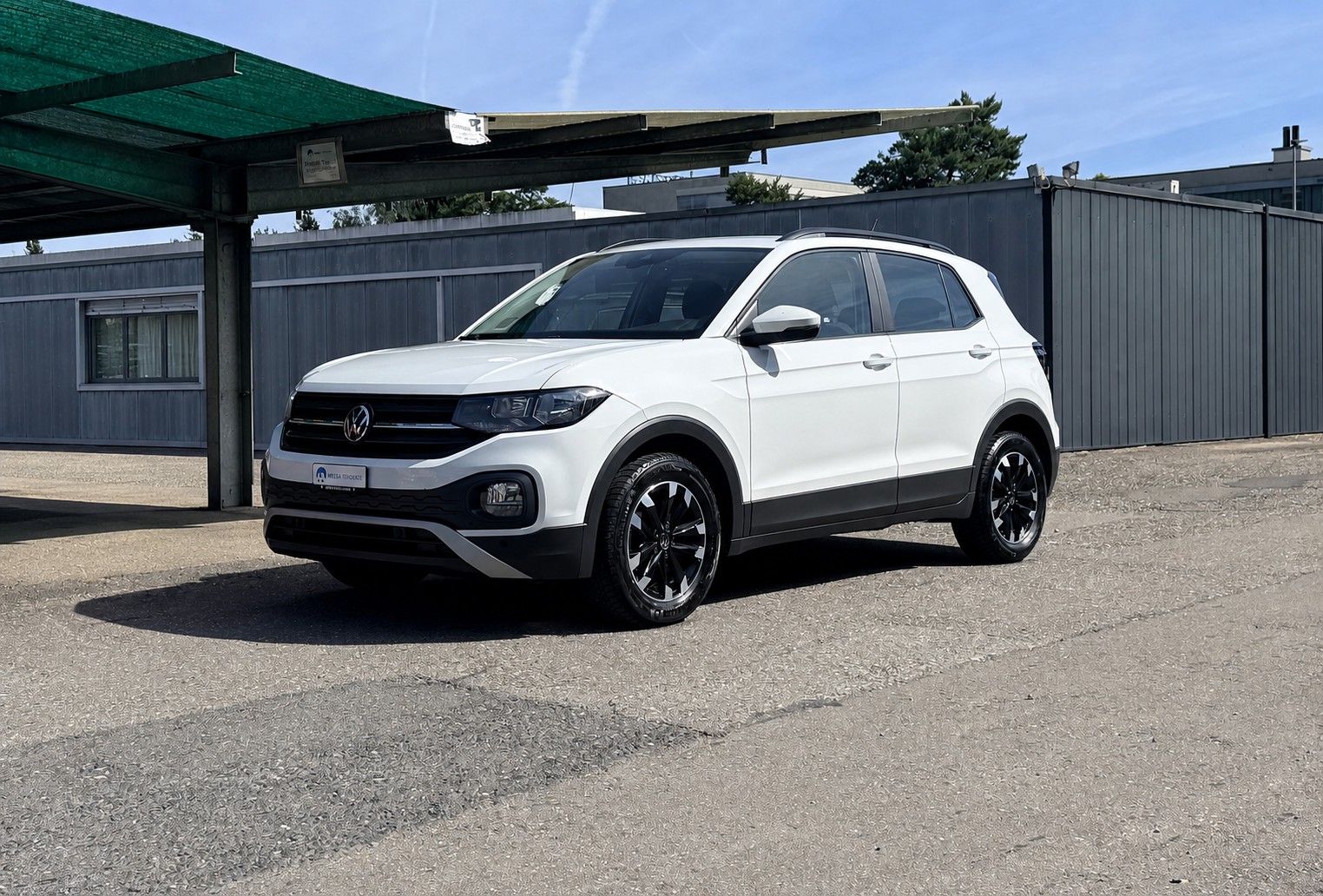 VW T-Cross 1.0 TSI Life-image-11