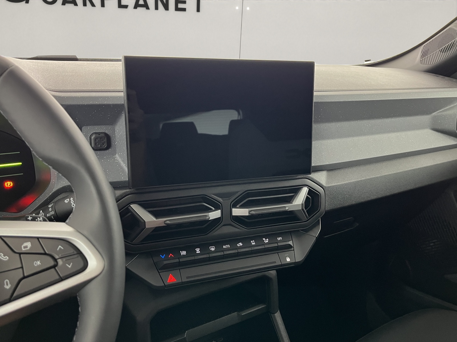 DACIA Duster 1.2 Hybrid Journey 4WD-image-11