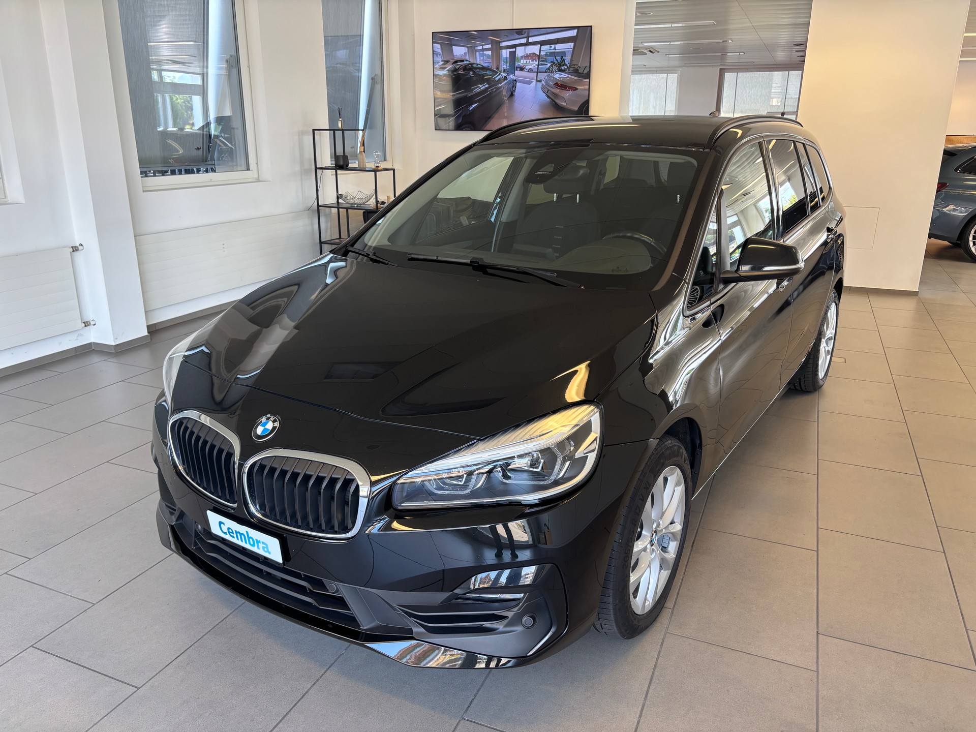 BMW 218d xDrive Gran Tourer Steptronic-image-0