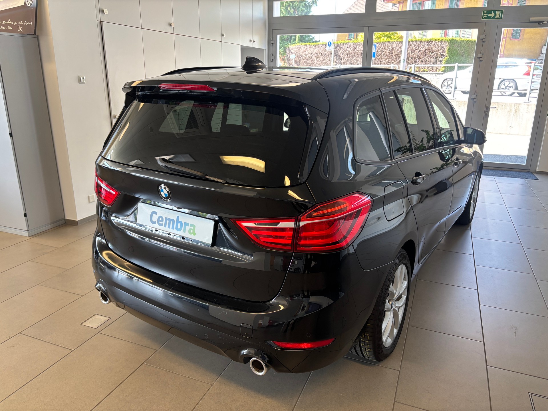 BMW 218d xDrive Gran Tourer Steptronic-image-2