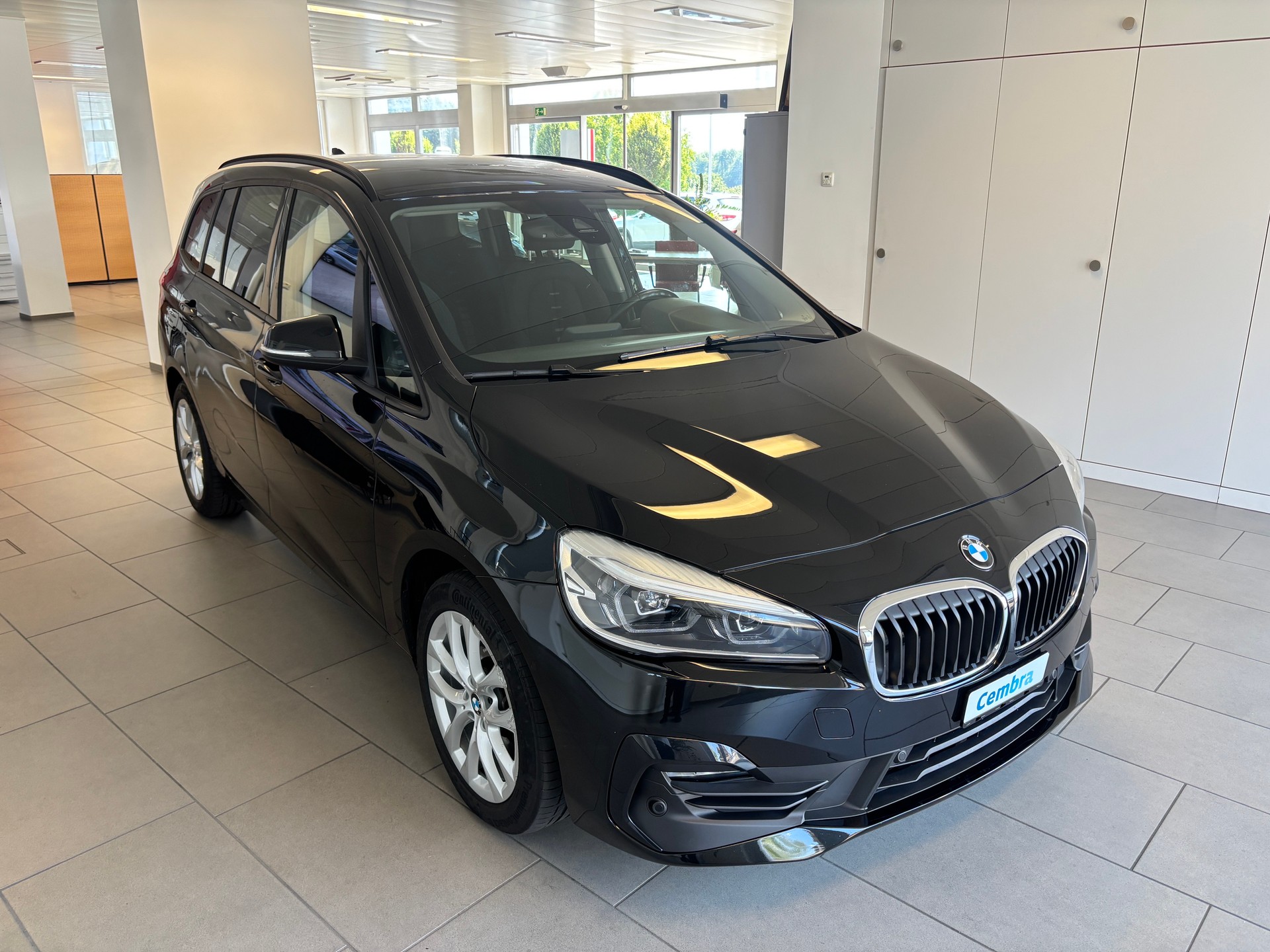 BMW 218d xDrive Gran Tourer Steptronic-image-1