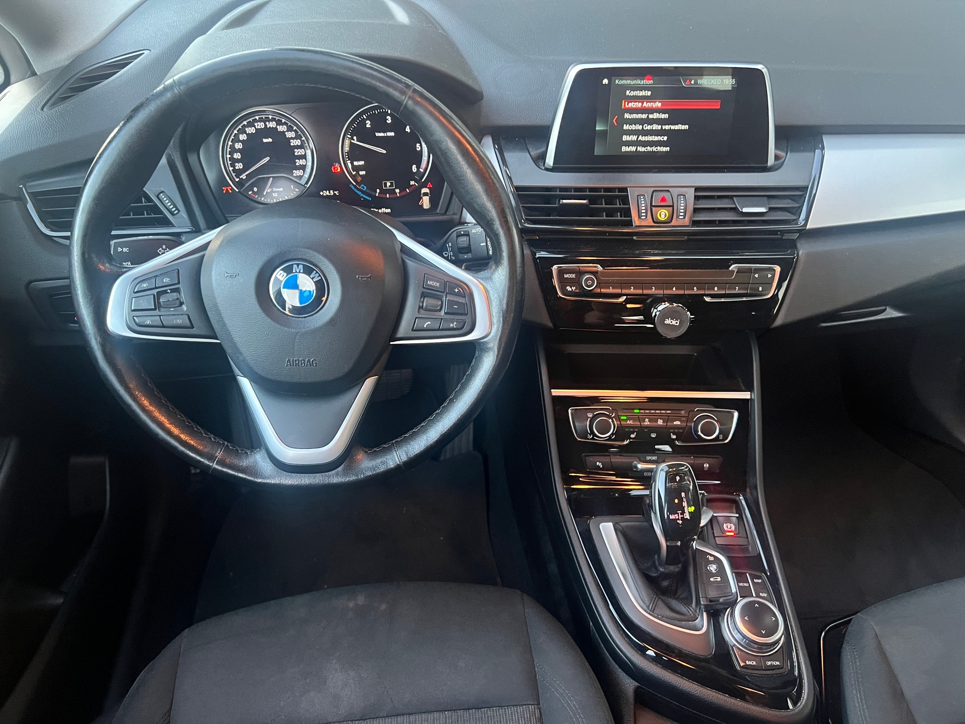 BMW 218 Gran Tourer-image-11