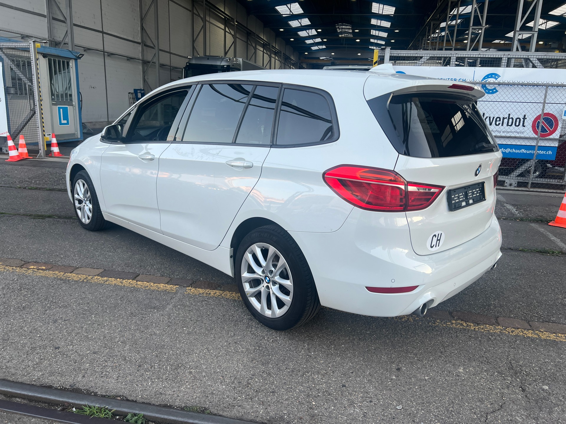 BMW 218 Gran Tourer-image-6