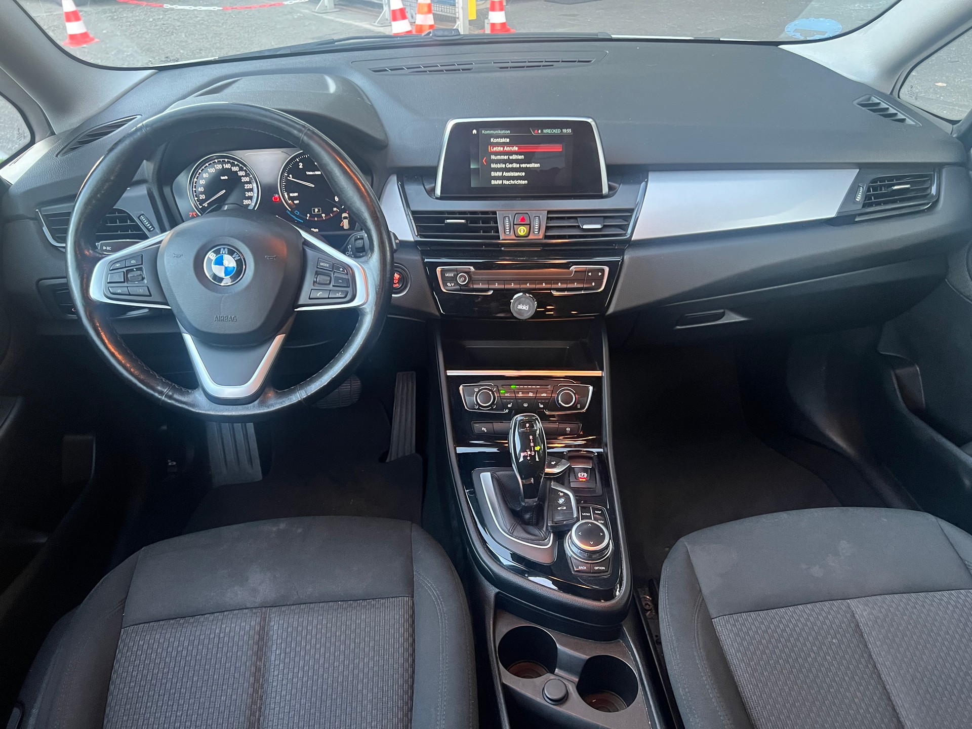 BMW 218 Gran Tourer-image-10