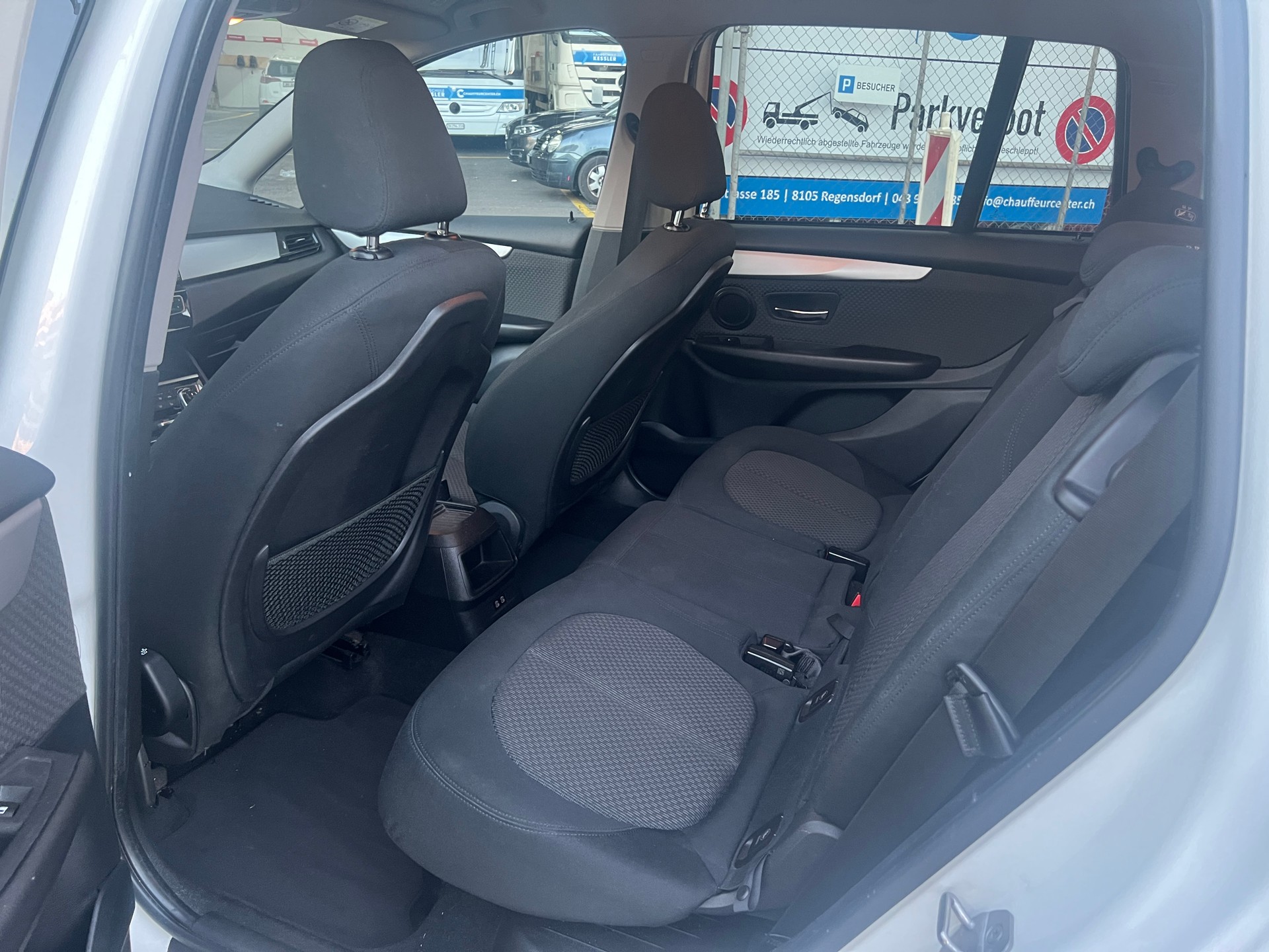 BMW 218 Gran Tourer-image-9