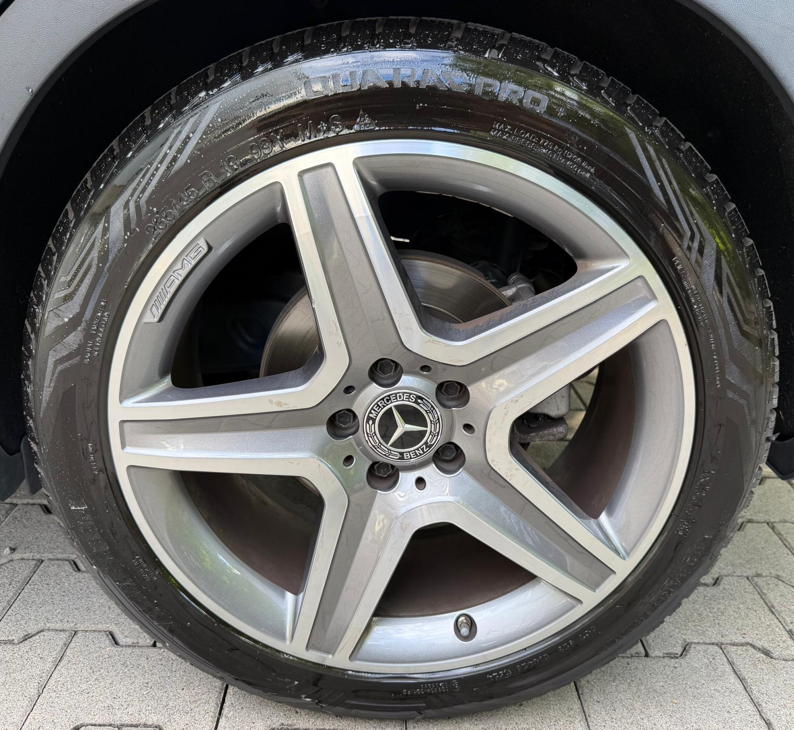 MERCEDES-BENZ GLA 200 AMG Line 7G-DCT-image-8