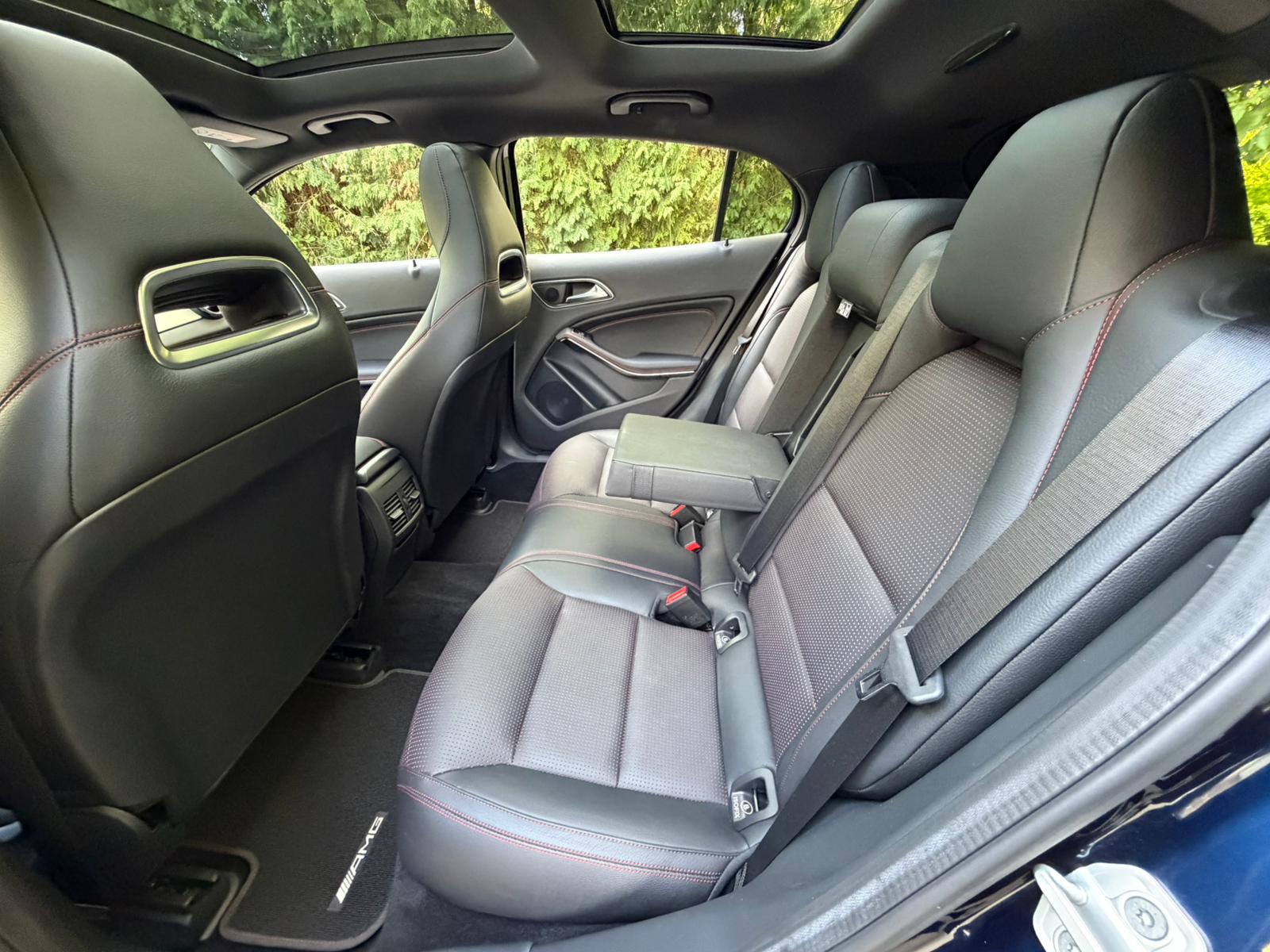 MERCEDES-BENZ GLA 200 AMG Line 7G-DCT-image-27