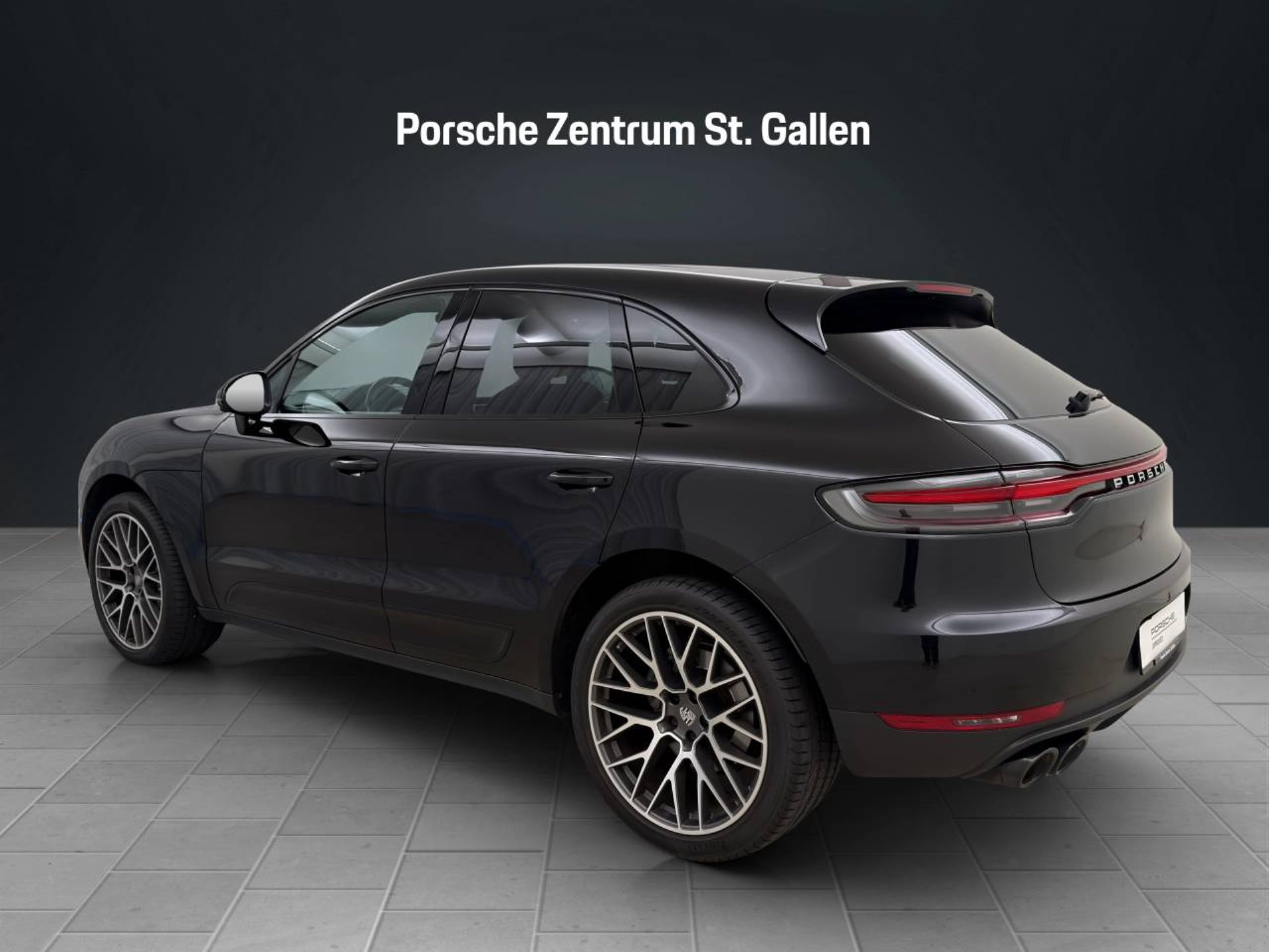 PORSCHE Macan S-image-2