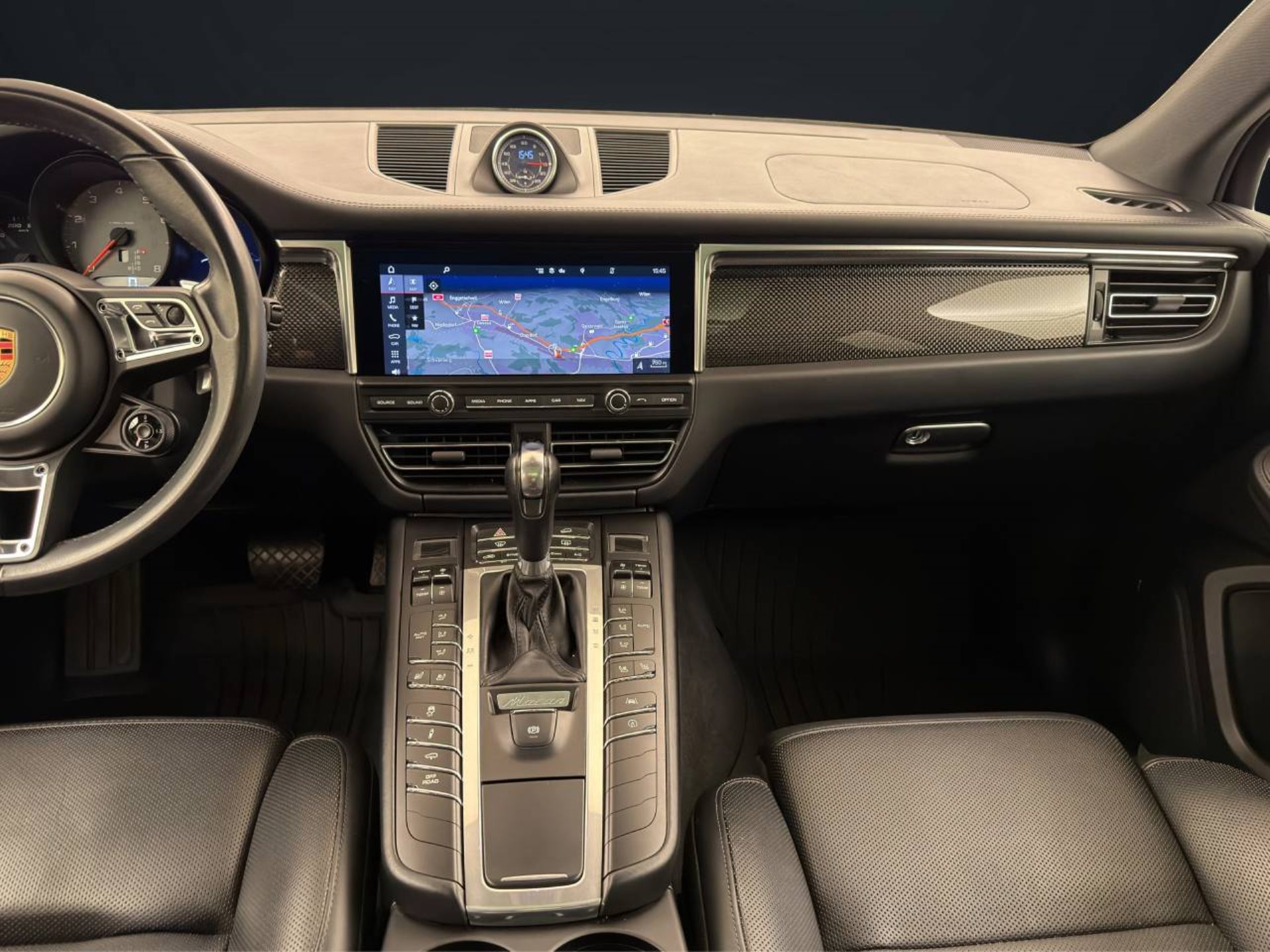 PORSCHE Macan S-image-13