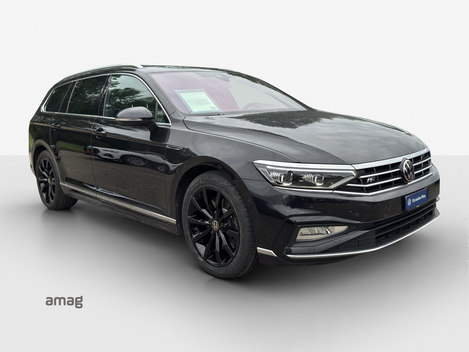 VW Passat Variant 2.0 TSI Elegance 4Motion DSG-image-5