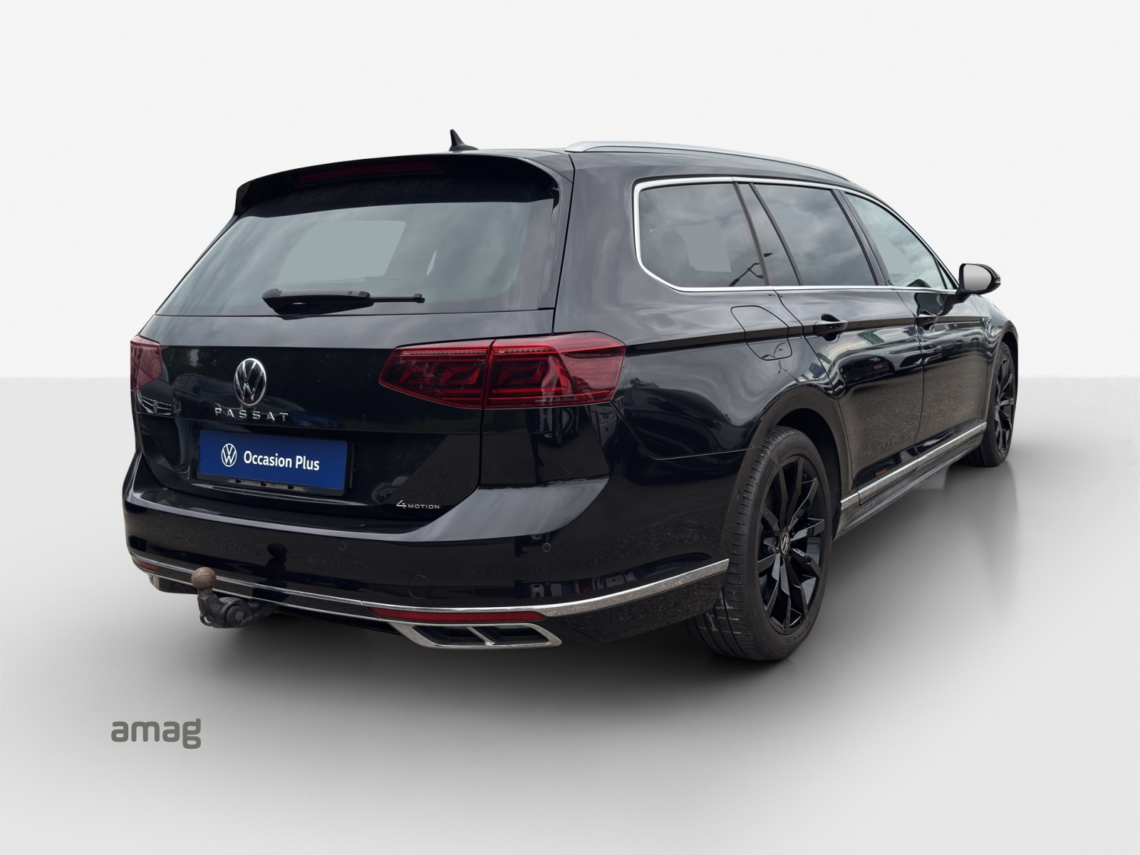 VW Passat Variant 2.0 TSI Elegance 4Motion DSG-image-4