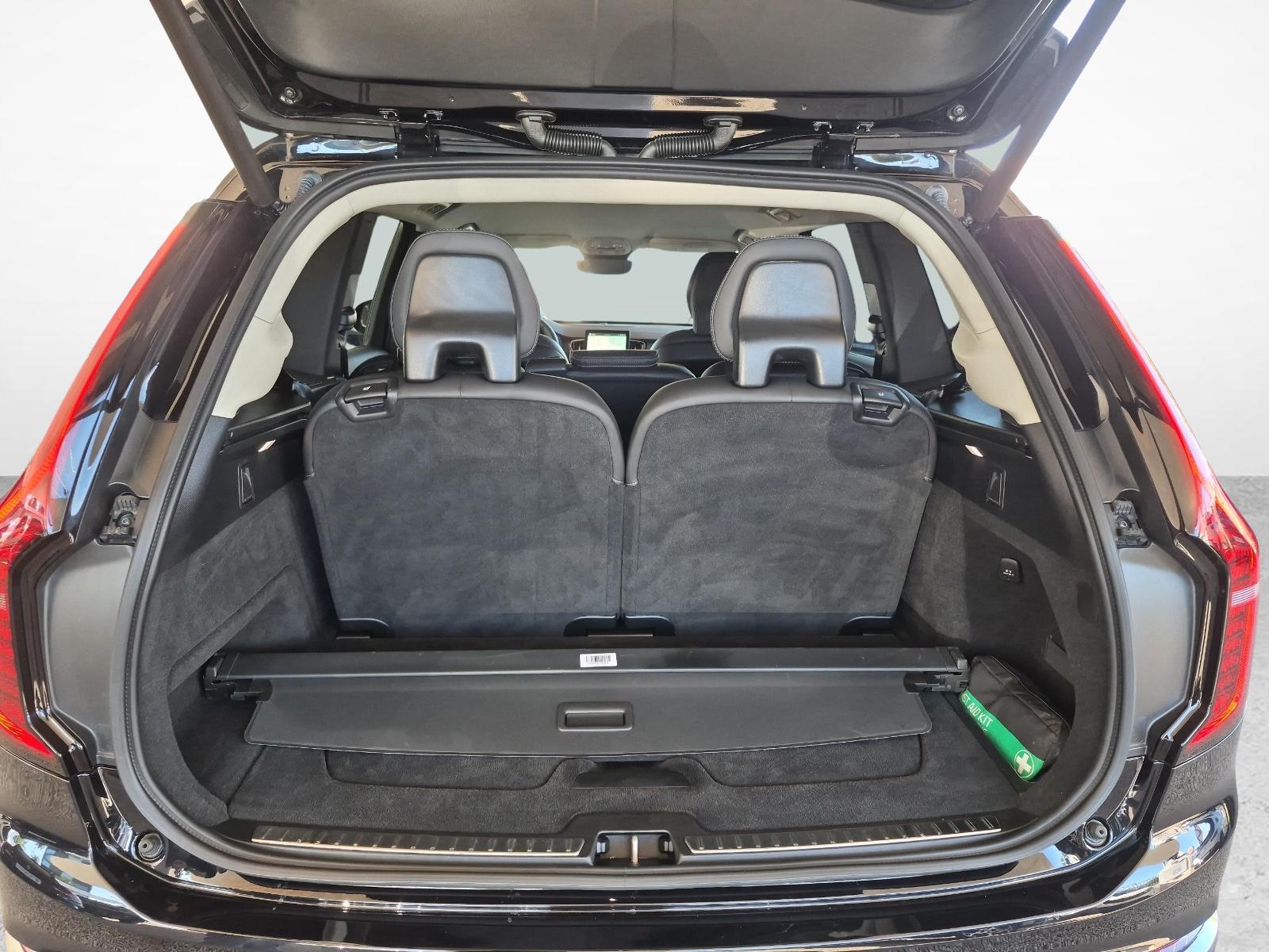 VOLVO XC90 2.0 B5 MH Plus Bright AWD-image-11