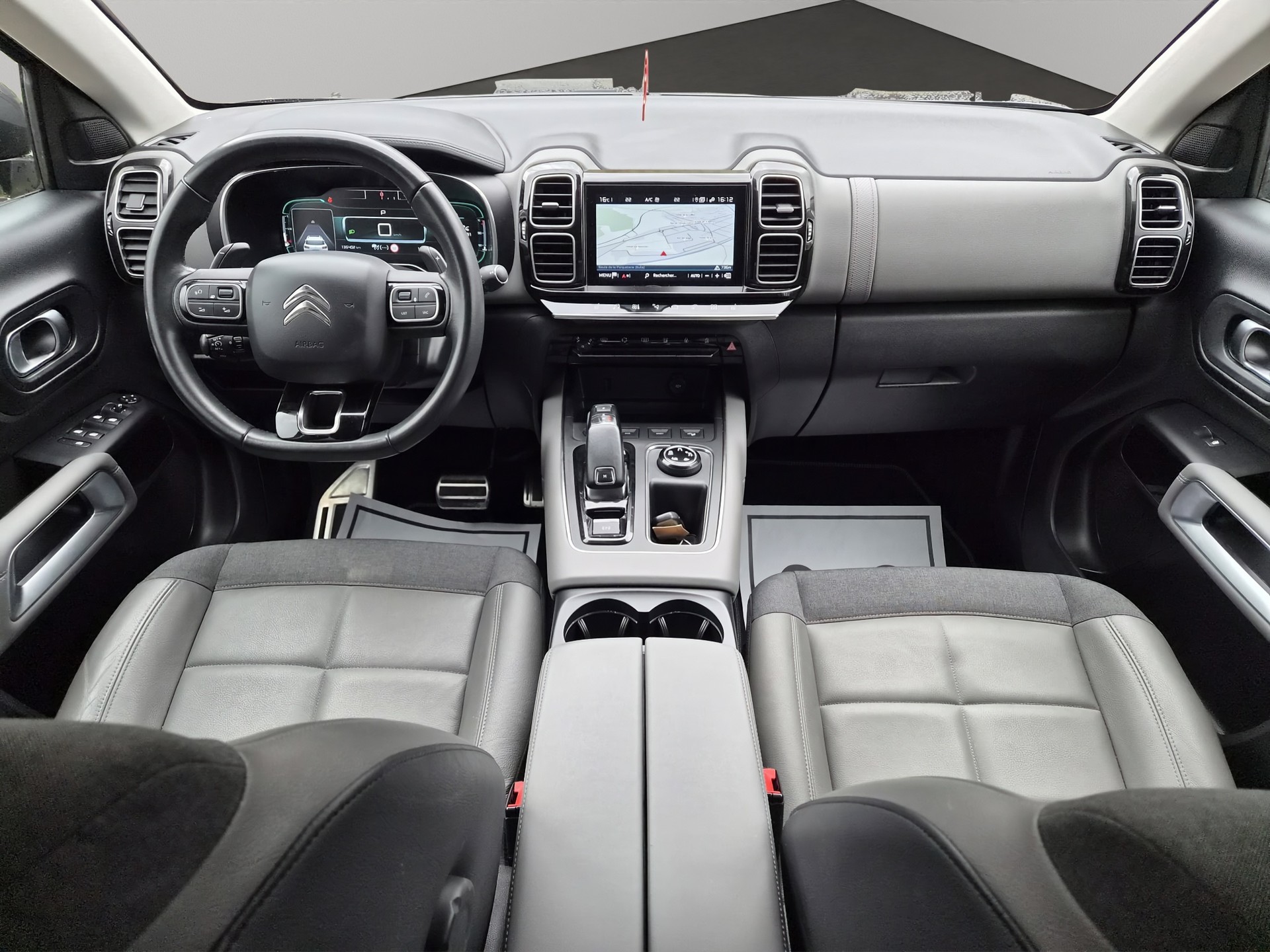 CITROEN C5 Aircross 1.5 BlueHD Shine EAT8-image-8