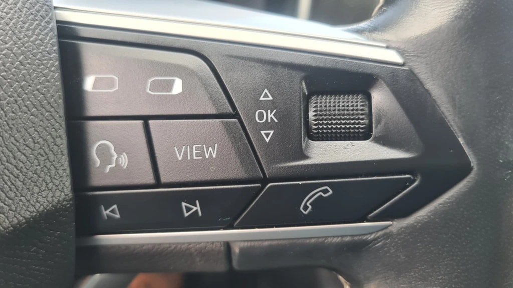 SEAT Leon ST 2.0 TDI EVO DSG Style ** Full Digital Cockpit ** Parklehnassistanz **Gr.Navi ** Parkhilfe ** Neues Modell 2022 **-image-11