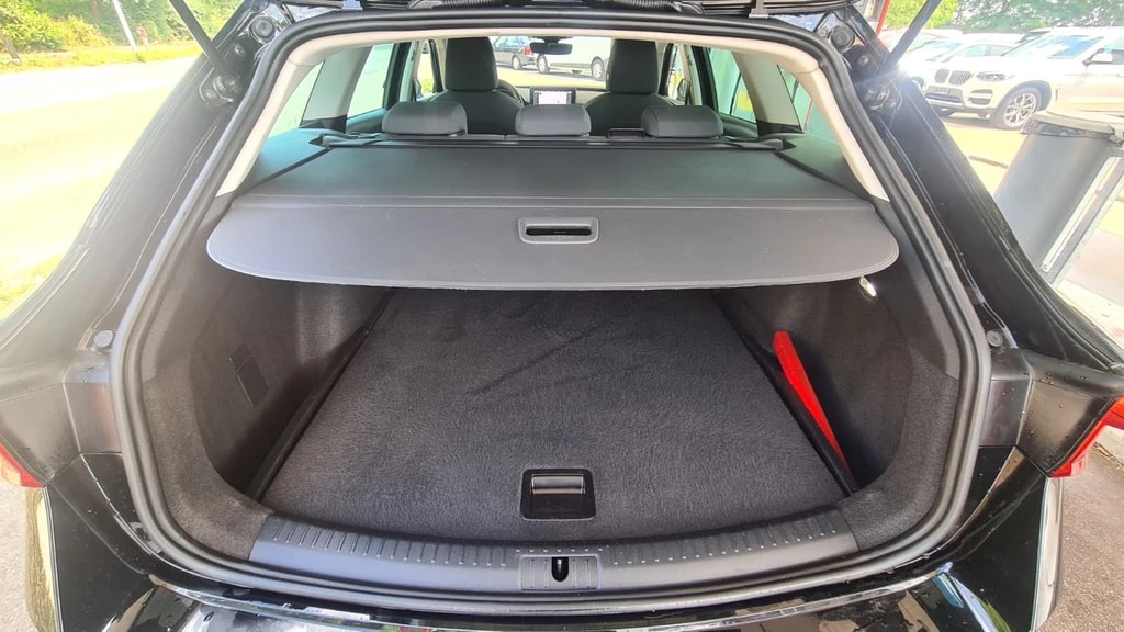 SEAT Leon ST 2.0 TDI EVO DSG Style ** Full Digital Cockpit ** Parklehnassistanz **Gr.Navi ** Parkhilfe ** Neues Modell 2022 **-image-9