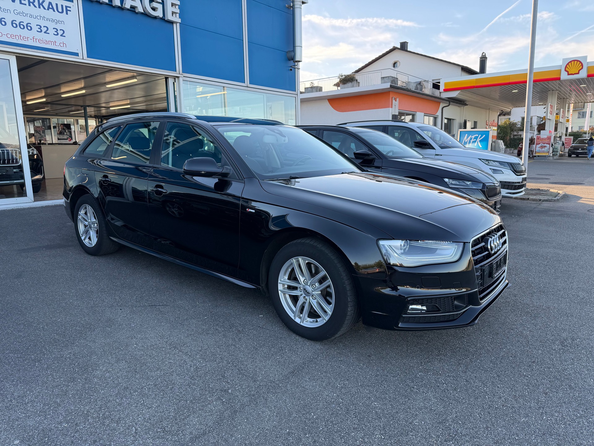 AUDI A4 Avant 2.0 TDI S-Line multitronic-image-5