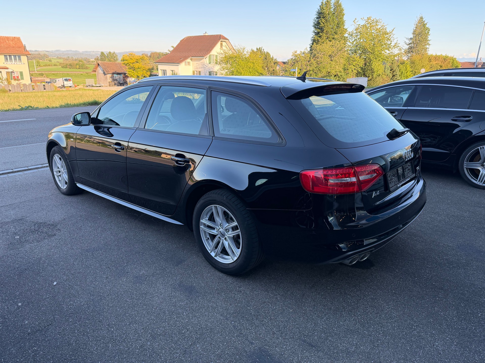 AUDI A4 Avant 2.0 TDI S-Line multitronic-image-2