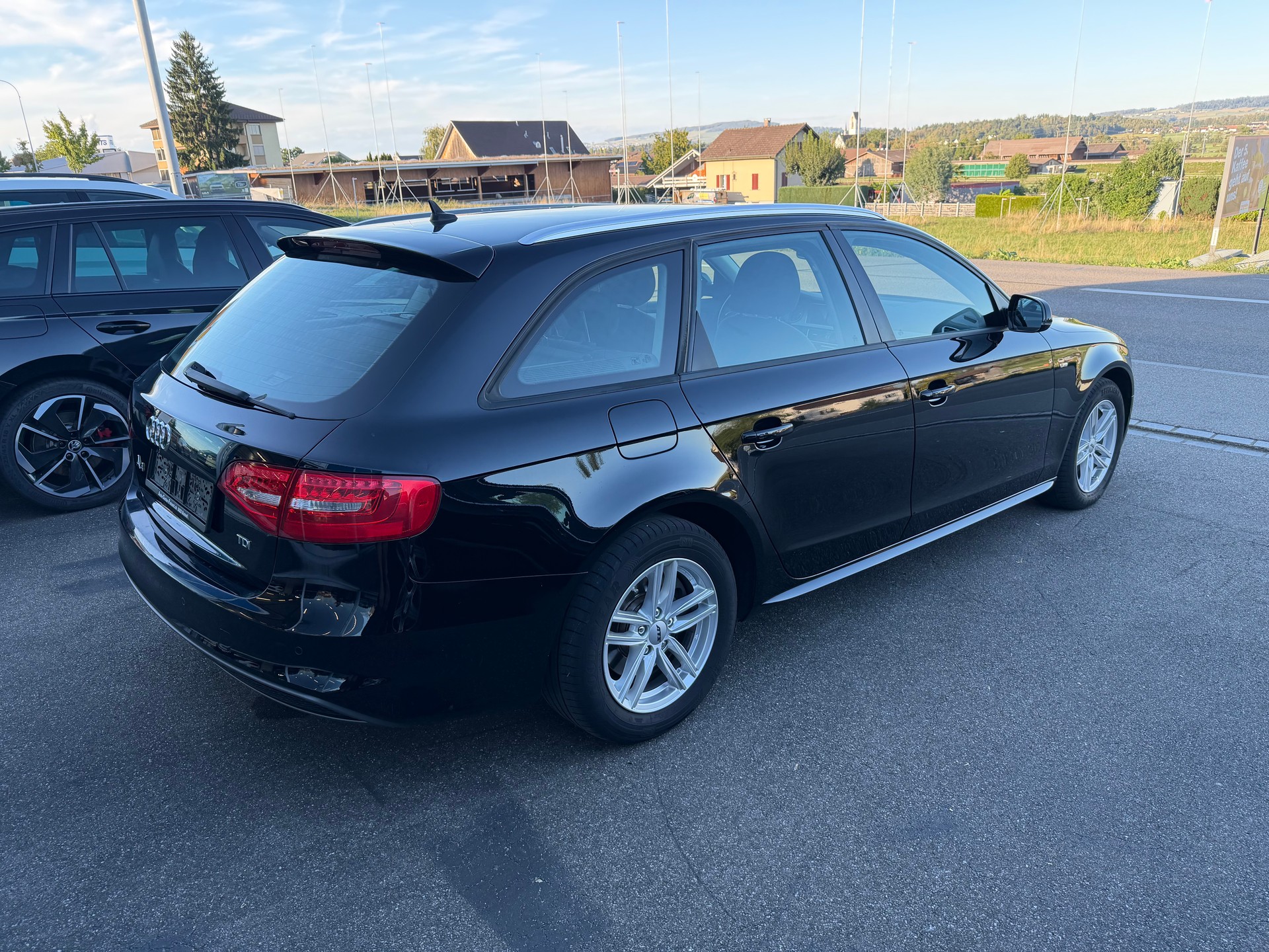 AUDI A4 Avant 2.0 TDI S-Line multitronic-image-4