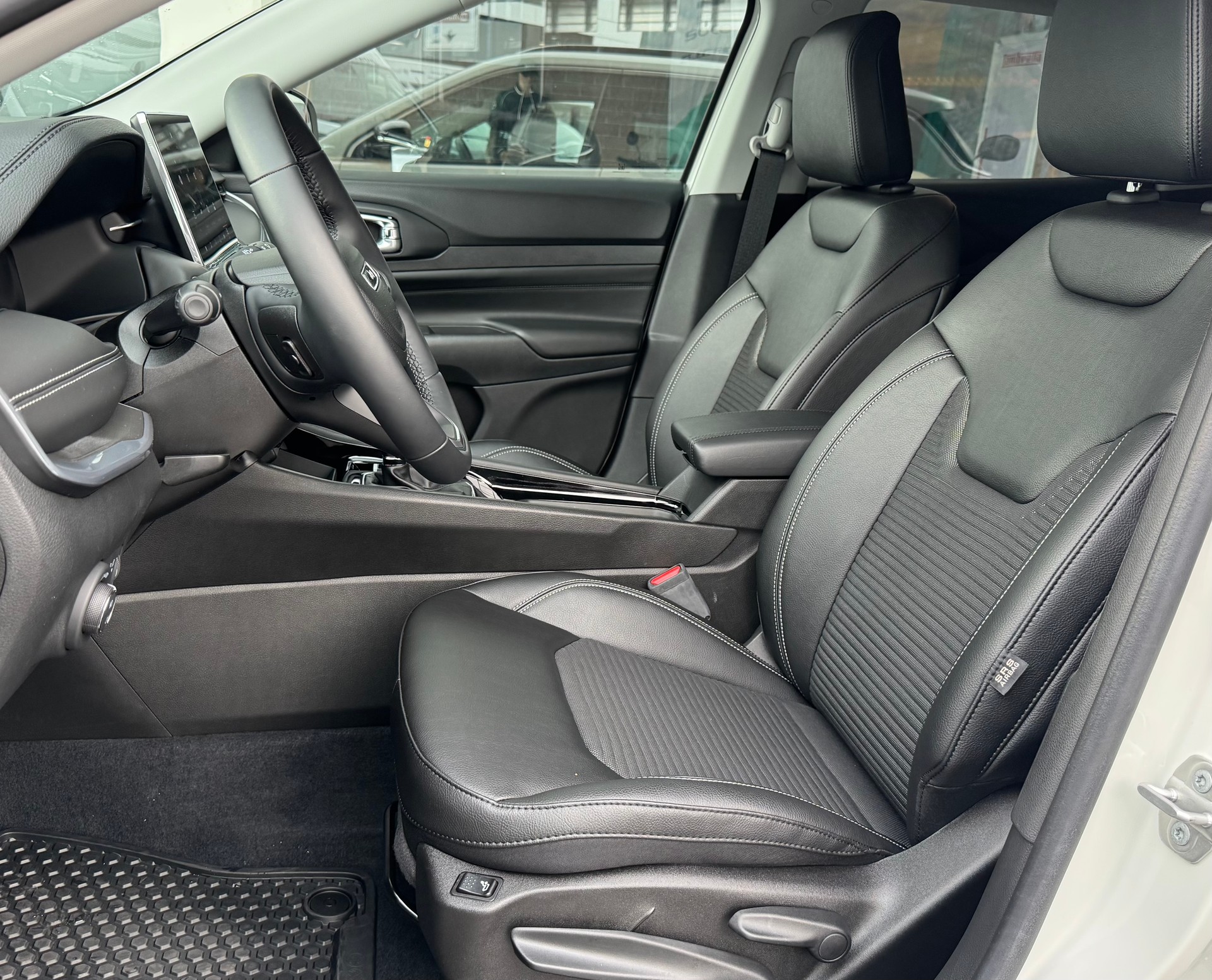 JEEP Compass 4x2 1.5 T MHEV Swiss Limited-image-7
