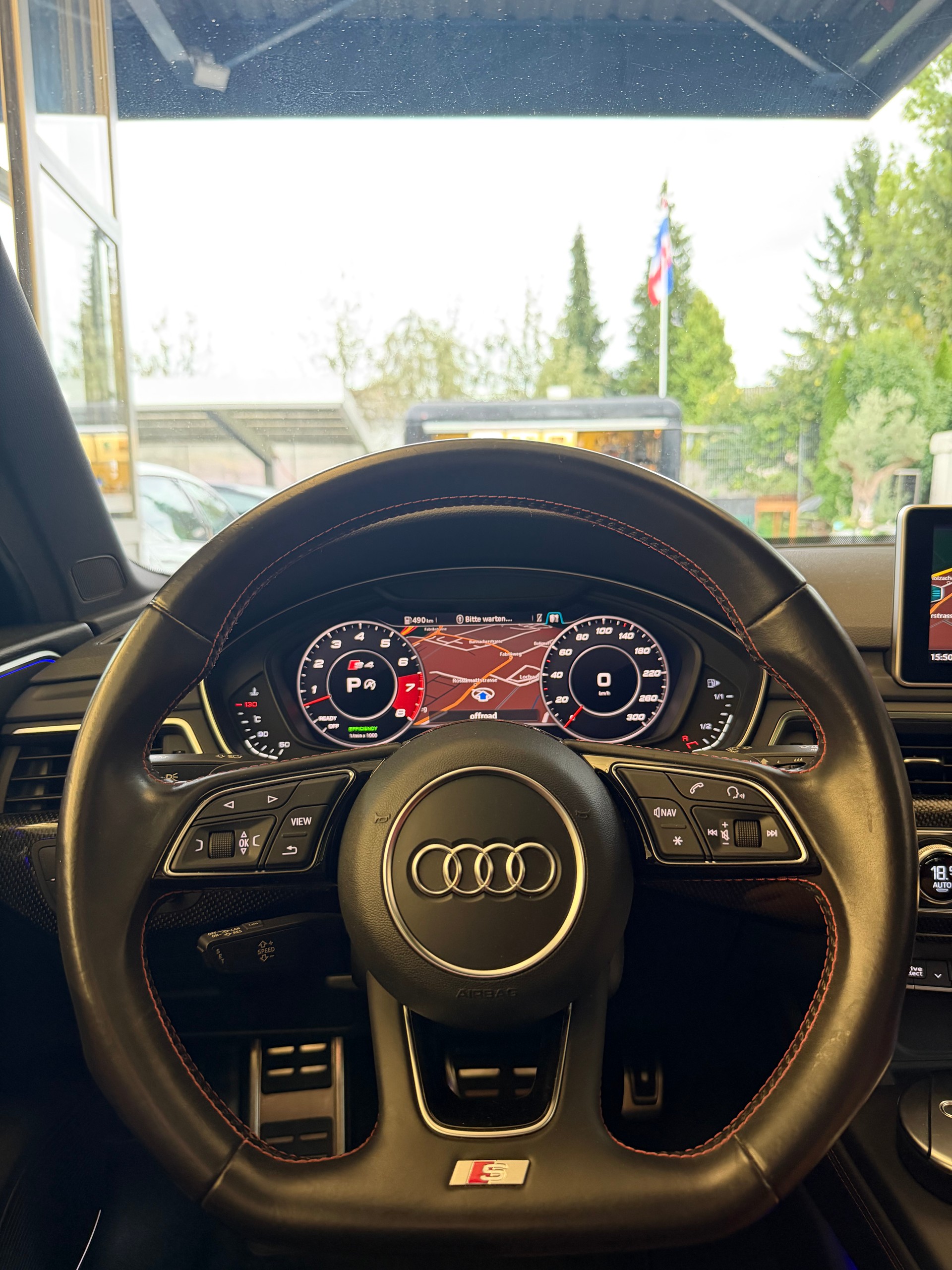 AUDI S4 Avant 3.0 V6 TFSI quattro S-Tronic-image-11