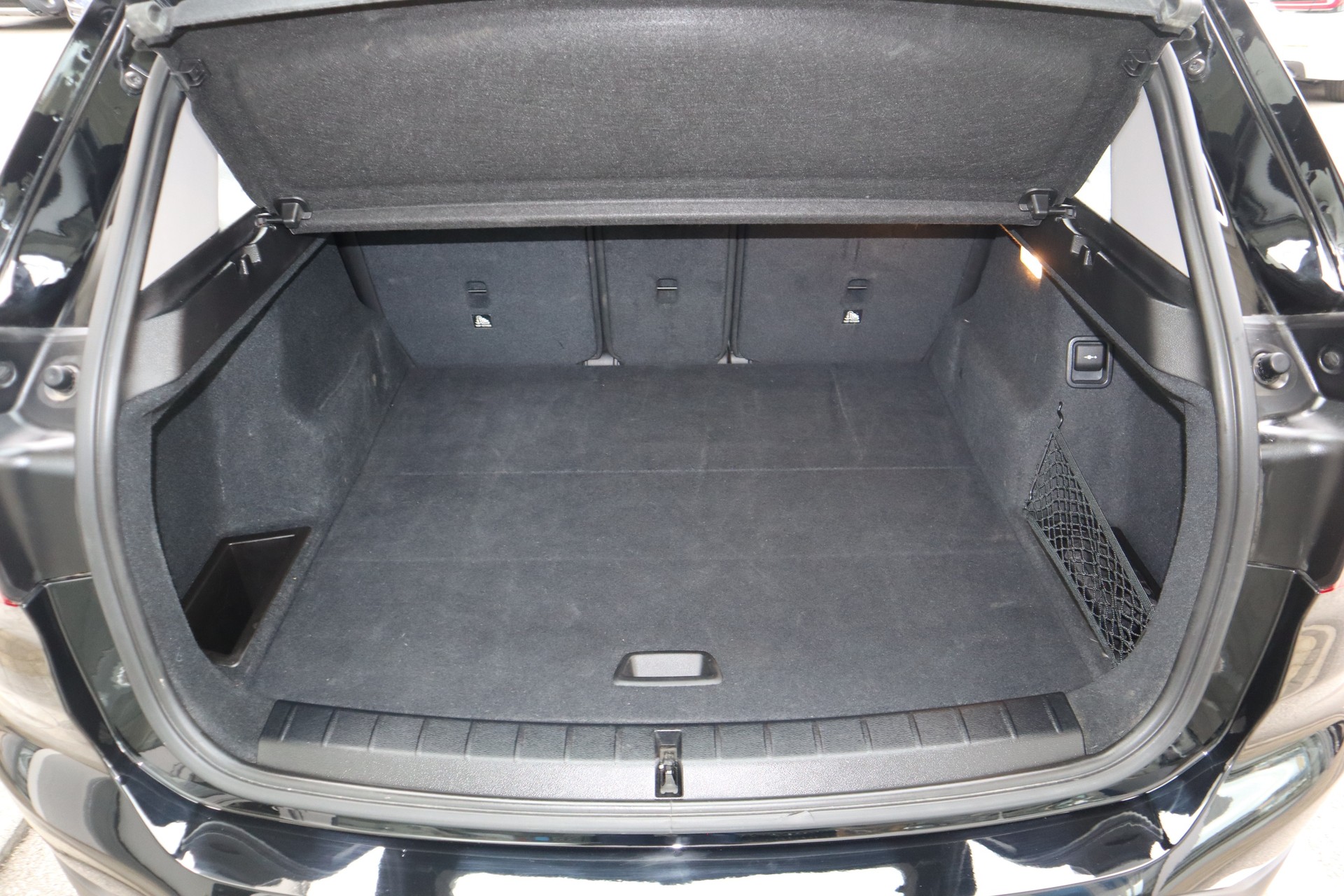 BMW X1 xDrive 20i Steptronic 4x4 Euro 6-image-12