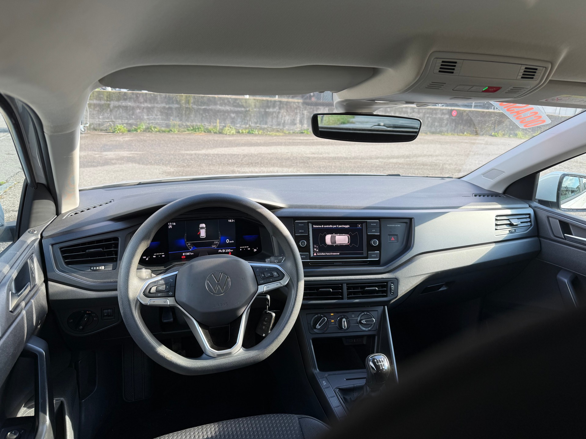 VW Polo 1.0 MPI Basis-image-9