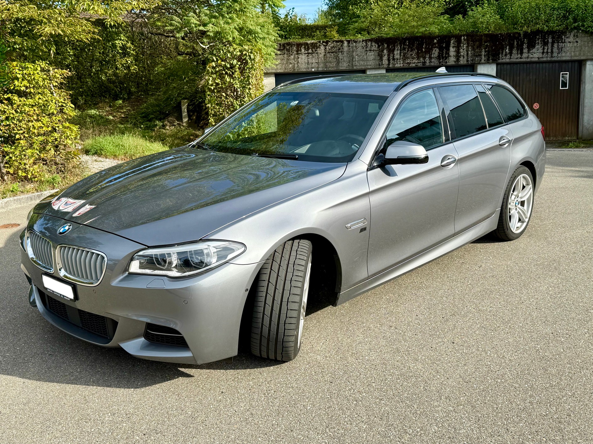 BMW M 550d xDrive-image-0