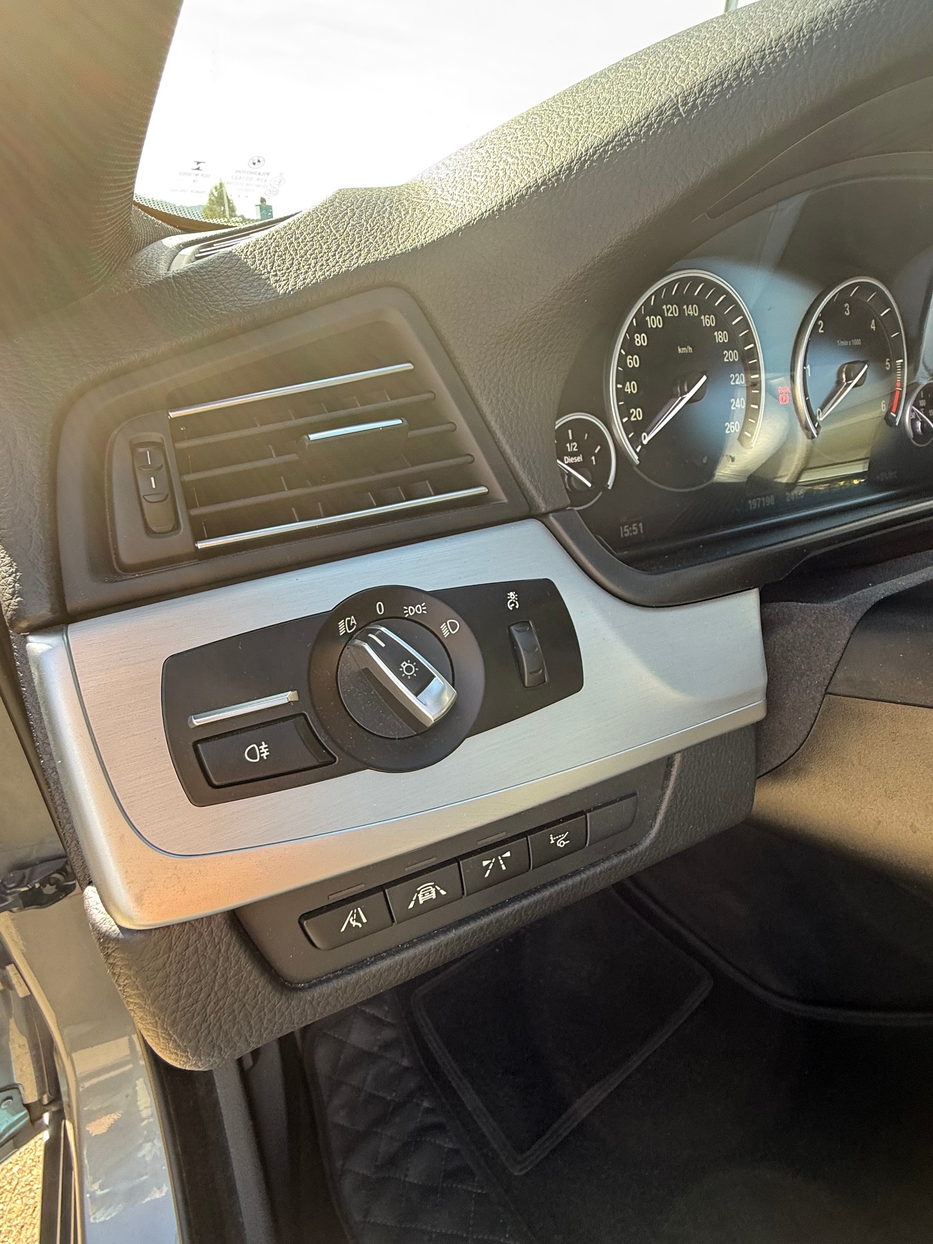 BMW M 550d xDrive-image-7