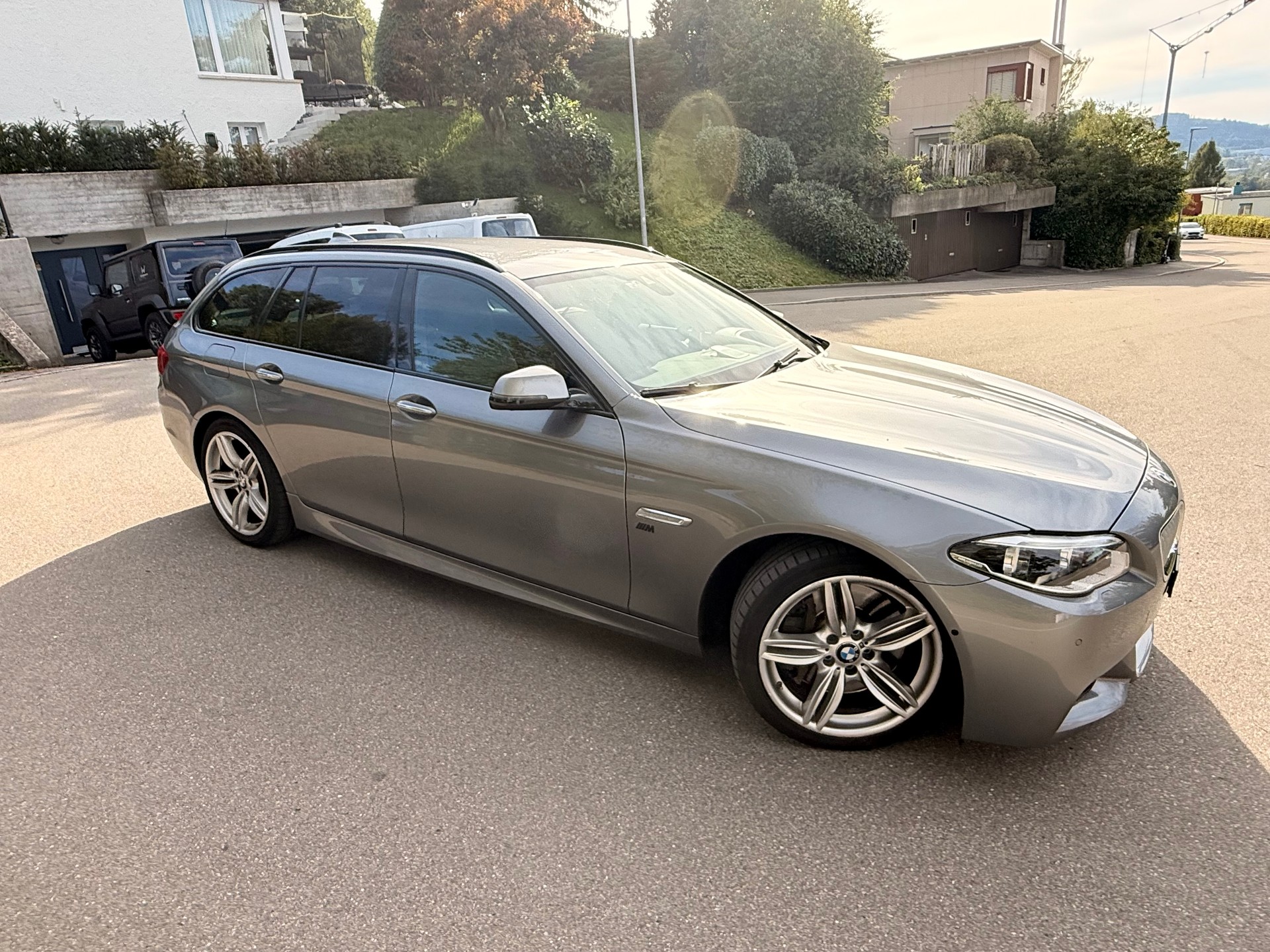 BMW M 550d xDrive-image-2