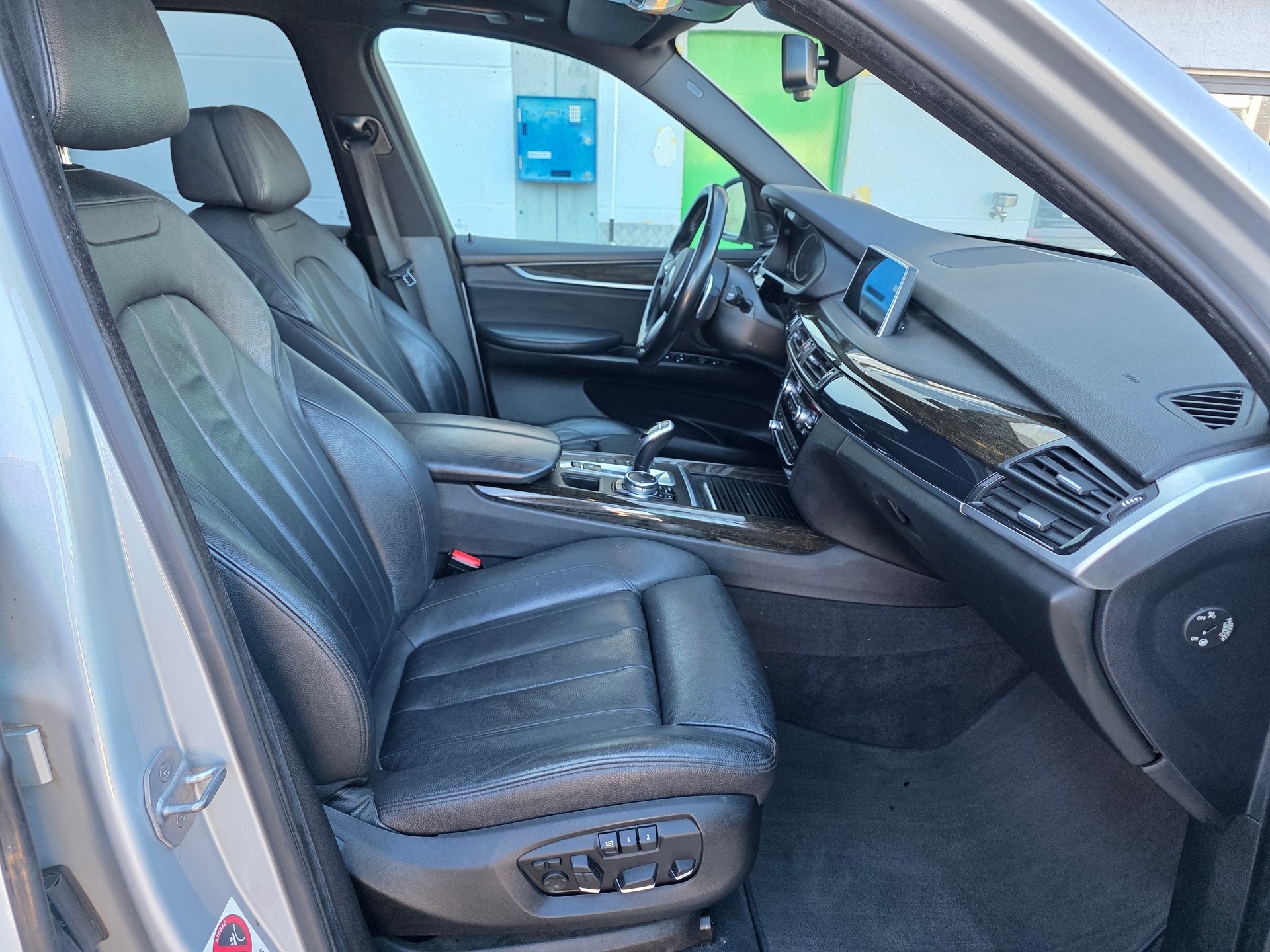 BMW X5 xDrive 40d Steptronic-image-25