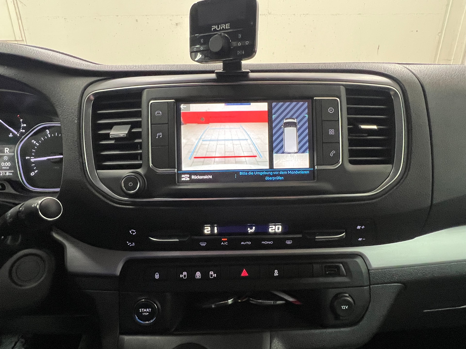 PEUGEOT Traveller 2.0 BlueHDi Allure Compact EAT-image-9