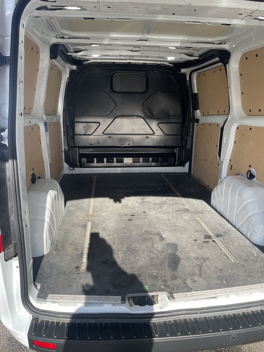 FORD Transit Custom Van 280 L1 2.0 TDCi 130 Trend HEV1-image-2