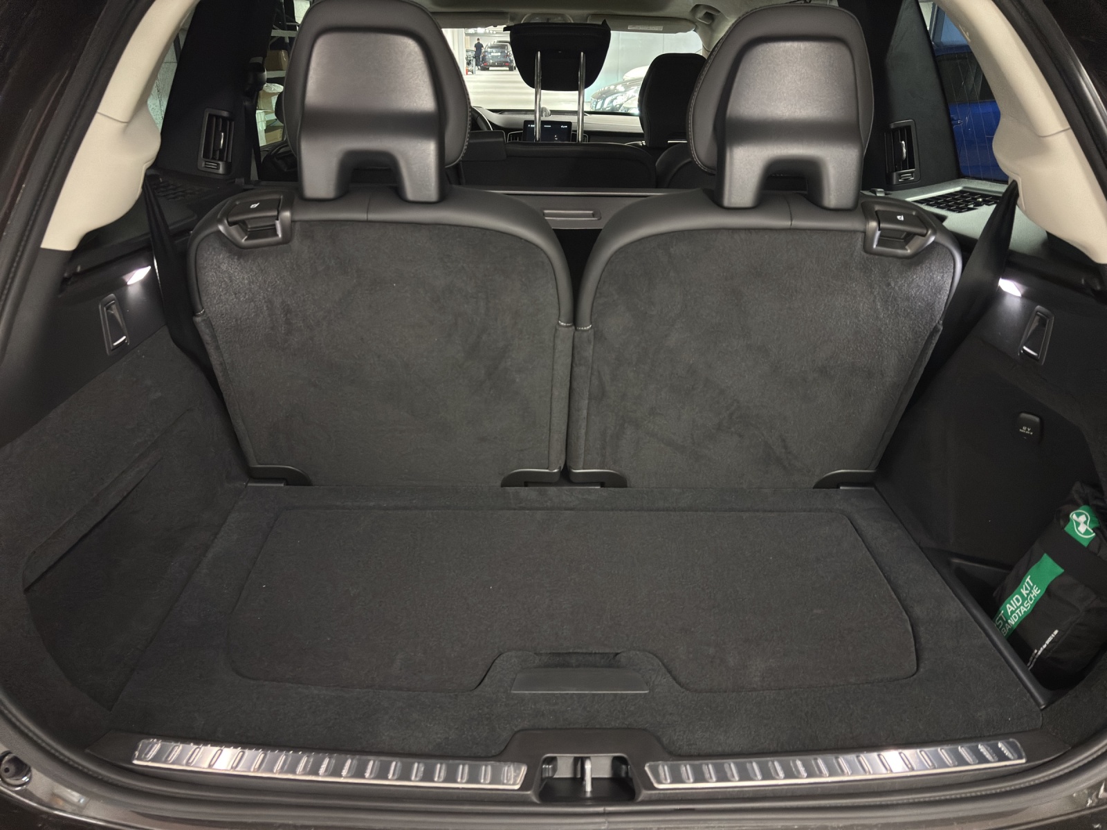 VOLVO XC90 2.0 T8 TE XCLUSIVE Edition Bright eAWD-image-12