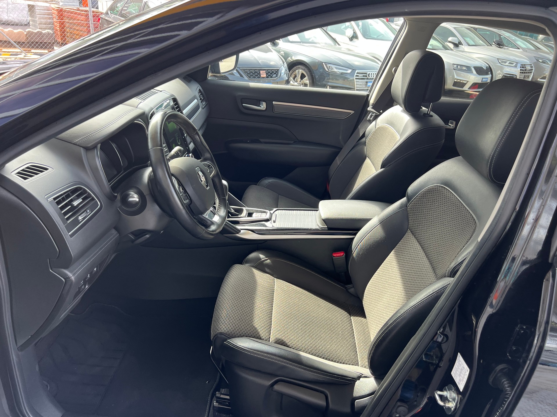 RENAULT Koleos 2.0 dCi 4x4 Xtronic *** Navigation * Anhängerkupplung 2000 kg. * frisch ab MFK *** 12 /24 Mt. Garantie möglich **-image-23