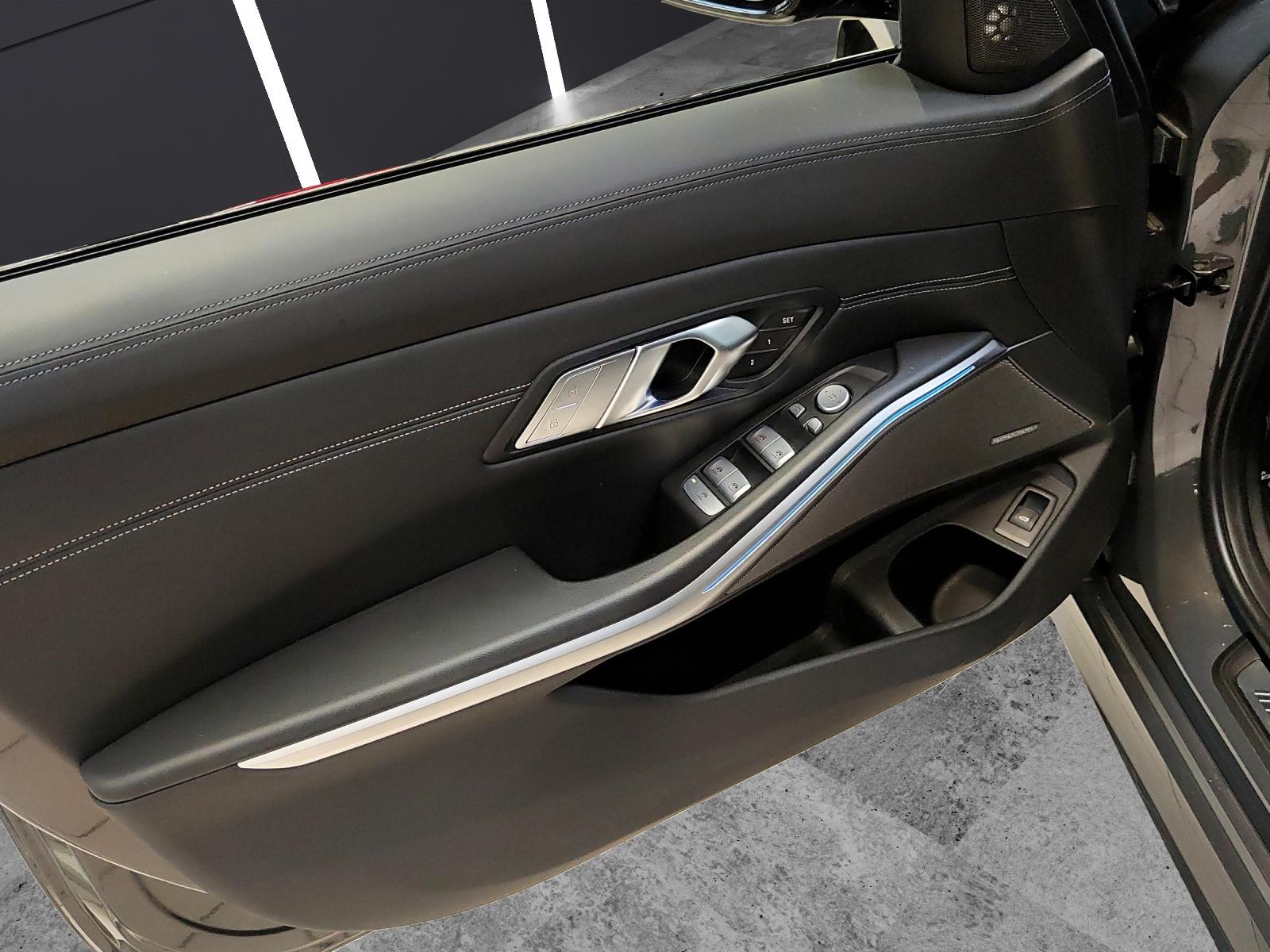 BMW 3er Reihe G21 Touring M340i xDrive M Sport Pro Panorama-Glasdach Anhängerkupplung-image-14