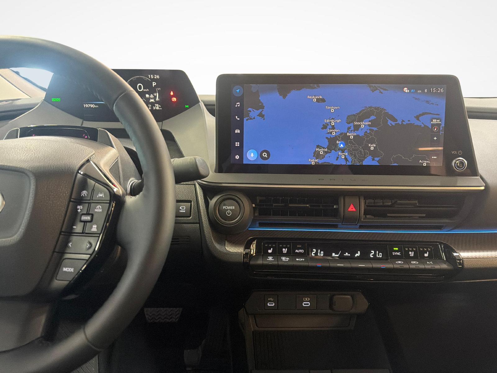 TOYOTA Prius 2.0 Plug-In-Hybrid Premium-image-14