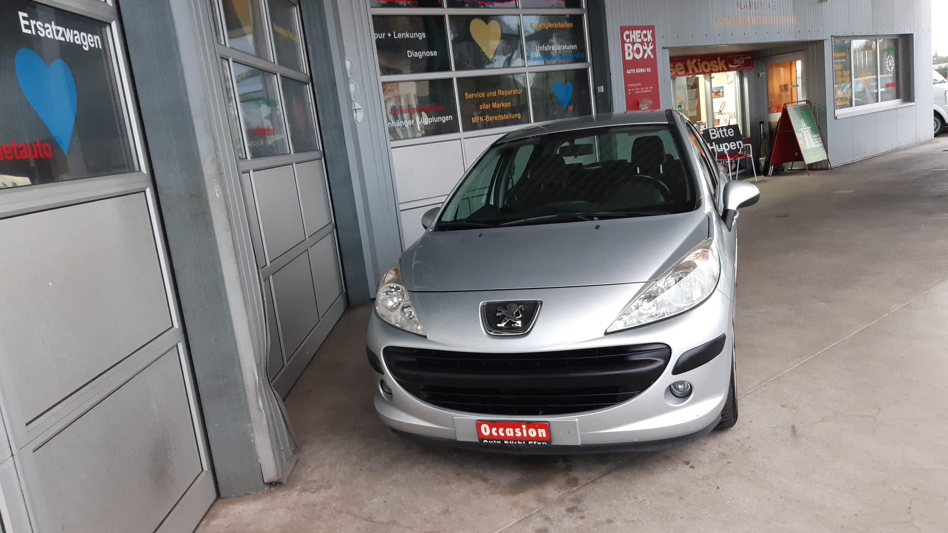 PEUGEOT 207 1.6 16V XS-image-2