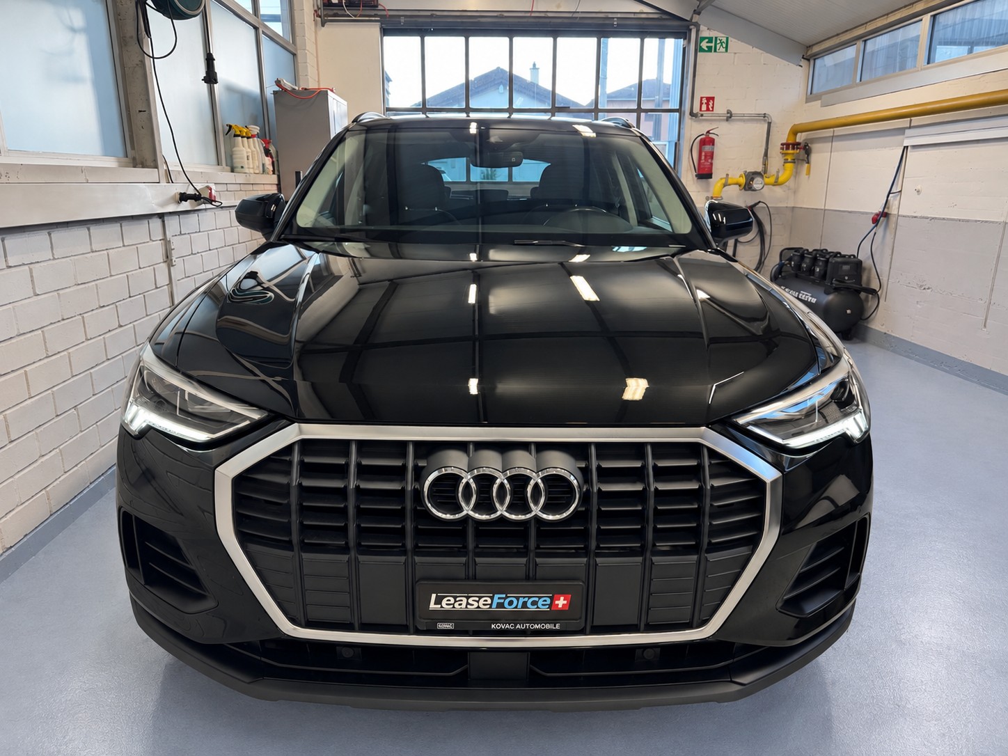 AUDI Q3 35 TFSI S-tronic-image-1