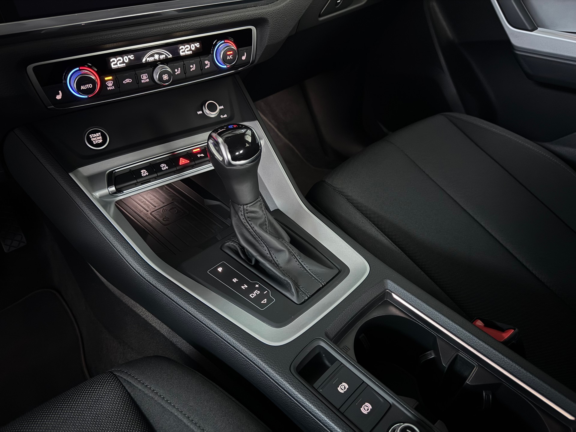 AUDI Q3 35 TFSI S-tronic-image-9