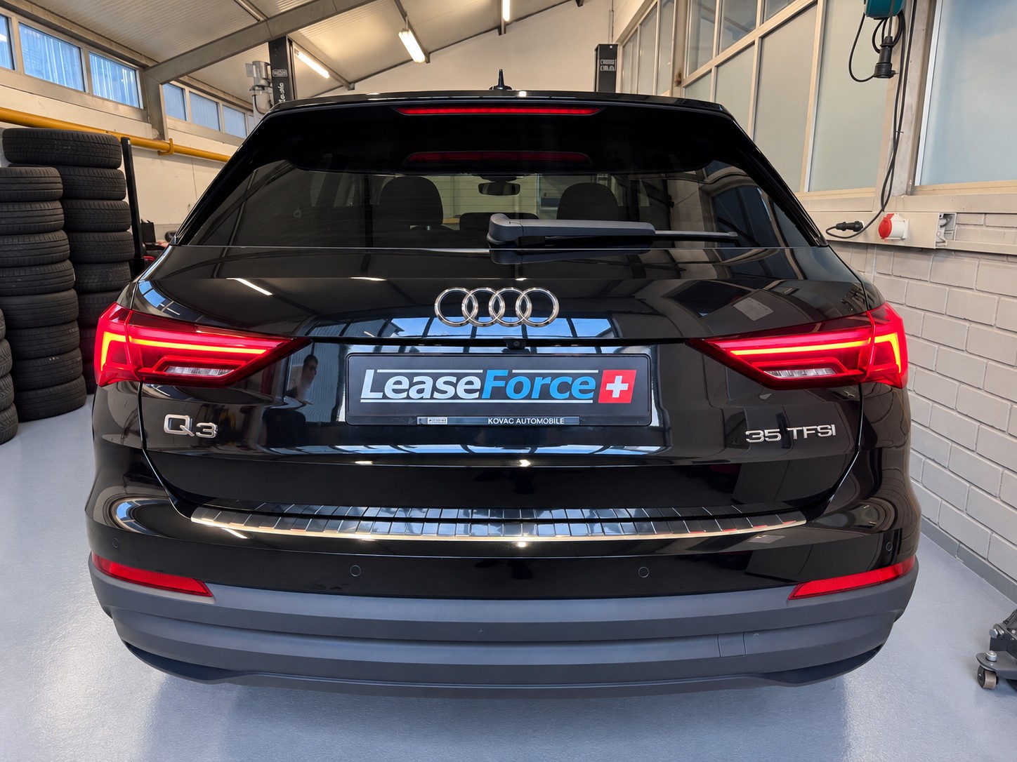 AUDI Q3 35 TFSI S-tronic-image-3
