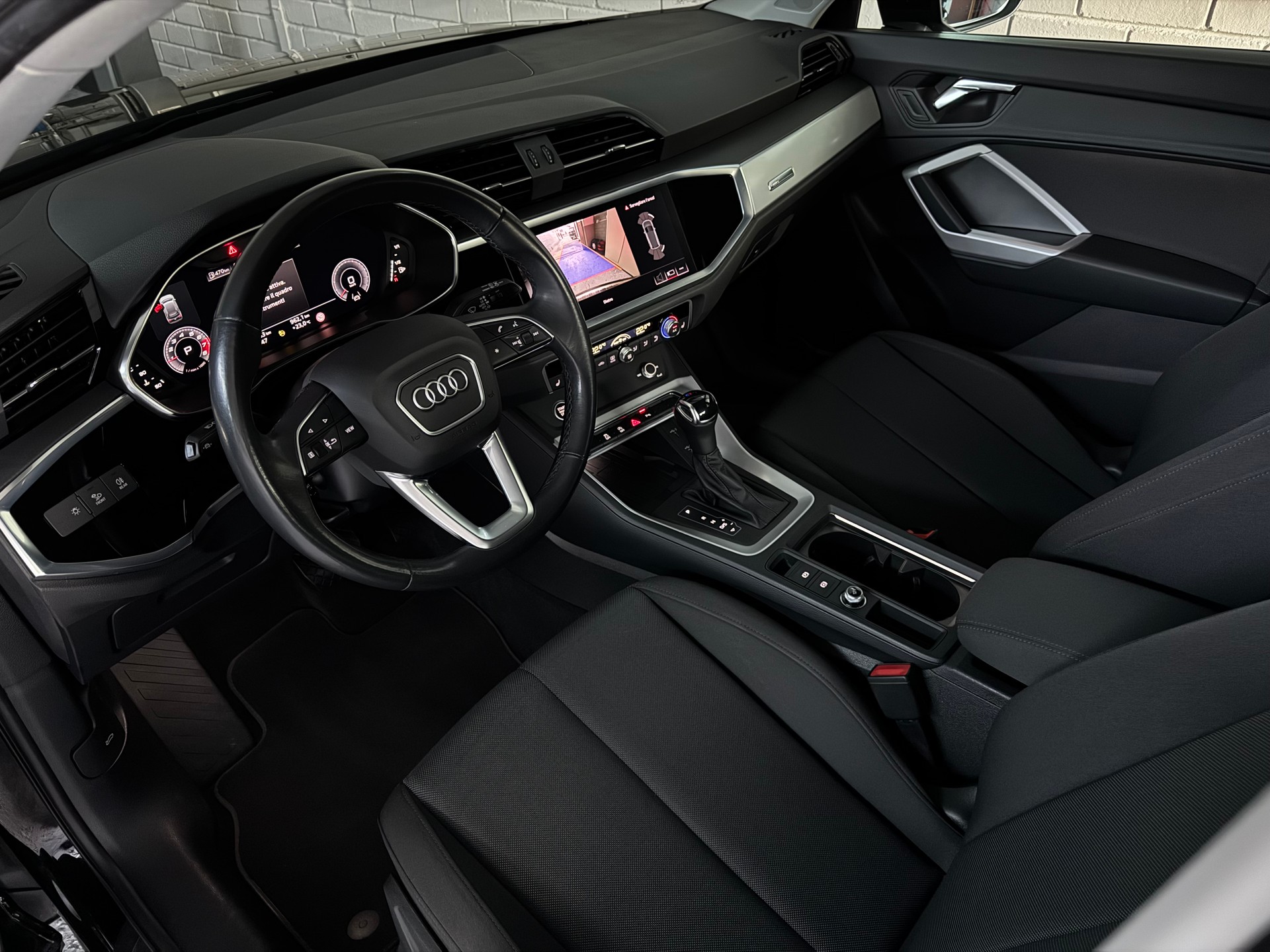 AUDI Q3 35 TFSI S-tronic-image-4