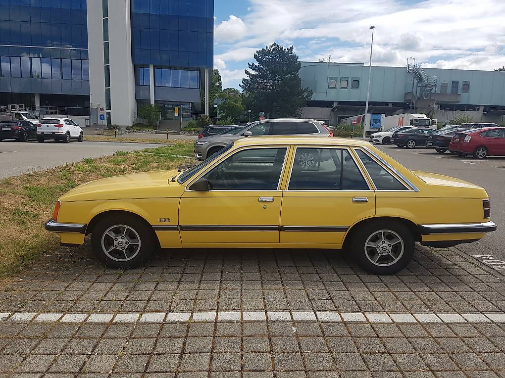 OPEL SENATOR-image-0