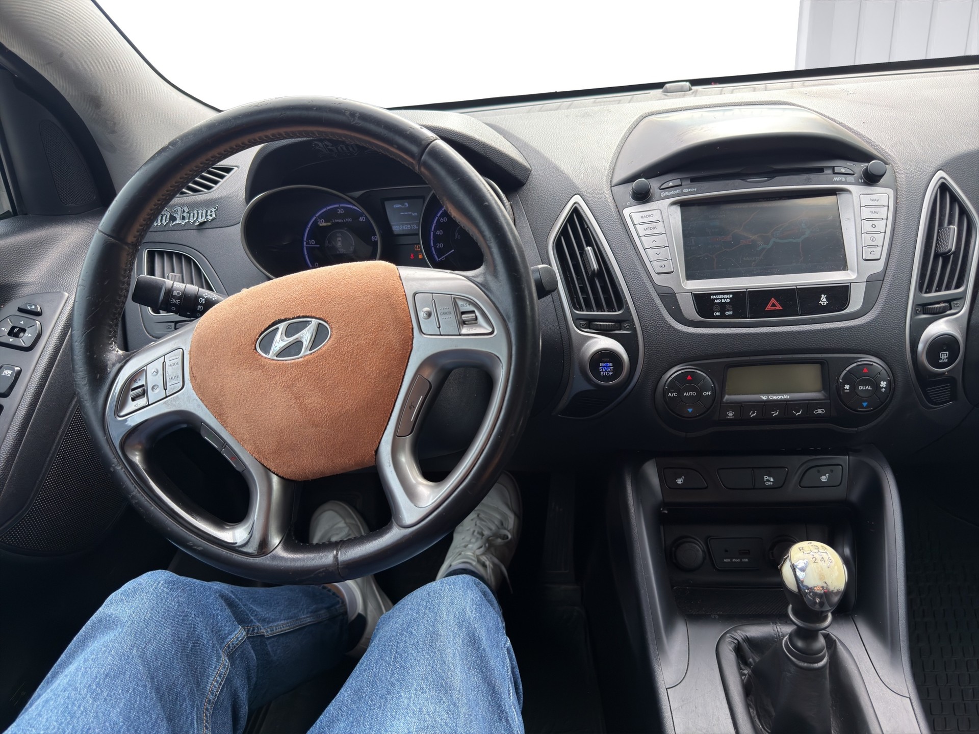 HYUNDAI iX 35 2.0 CRDi Premium 4WD-image-6